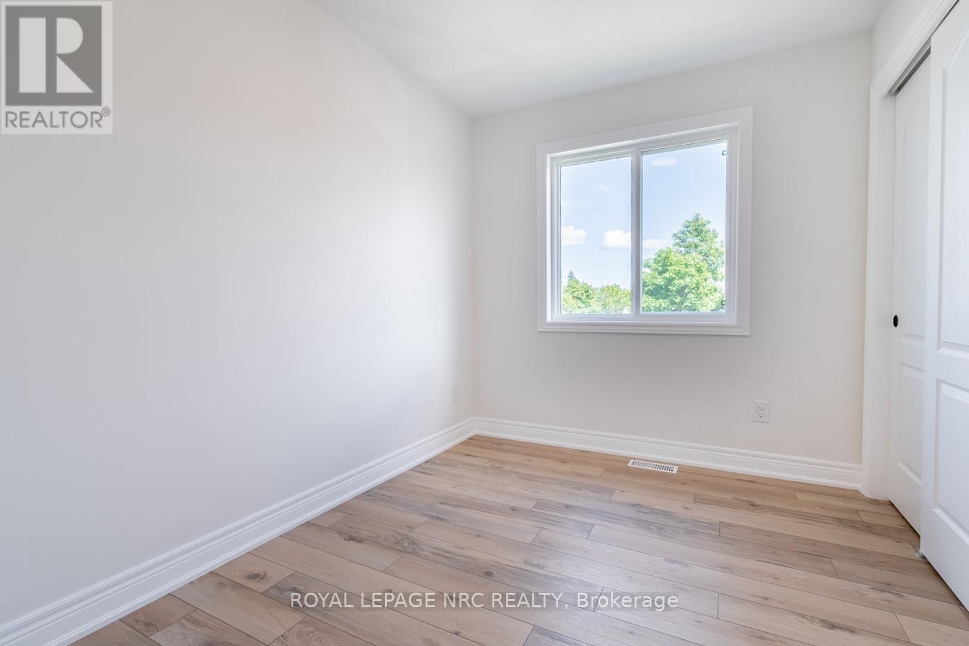 15 - 121a Moffatt Street, St. Catharines, Ontario  L2P 0G4 - Photo 25 - X12452270