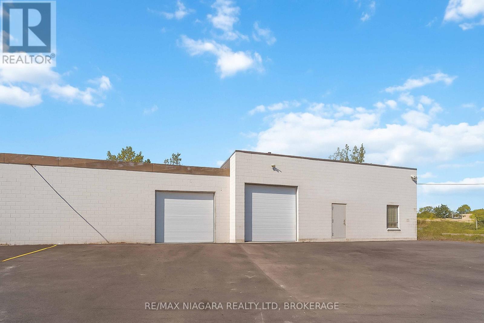 155 - 157 Cushman Road, St. Catharines, Ontario  L2M 6T4 - Photo 13 - X12452551