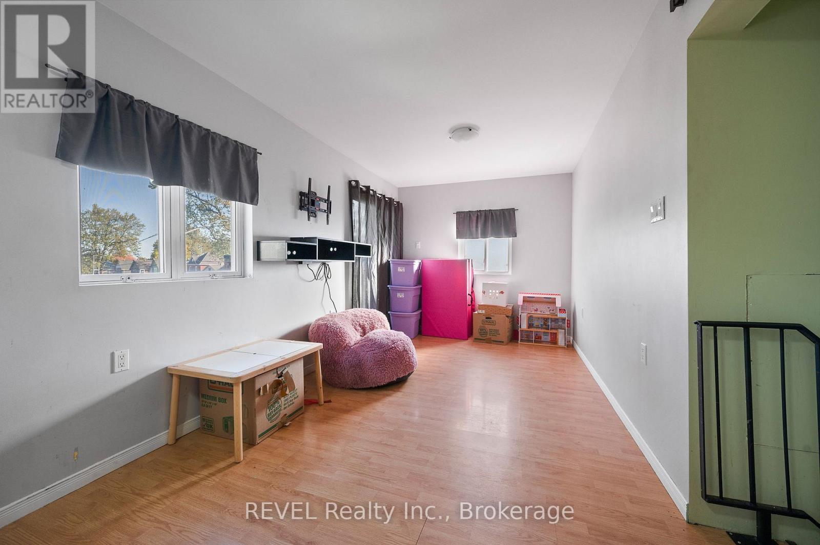 140 Dorothy Street, Welland, Ontario  L3B 3V9 - Photo 19 - X12453139