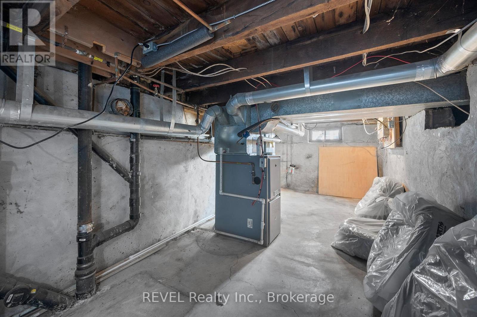 140 Dorothy Street, Welland, Ontario  L3B 3V9 - Photo 23 - X12453139