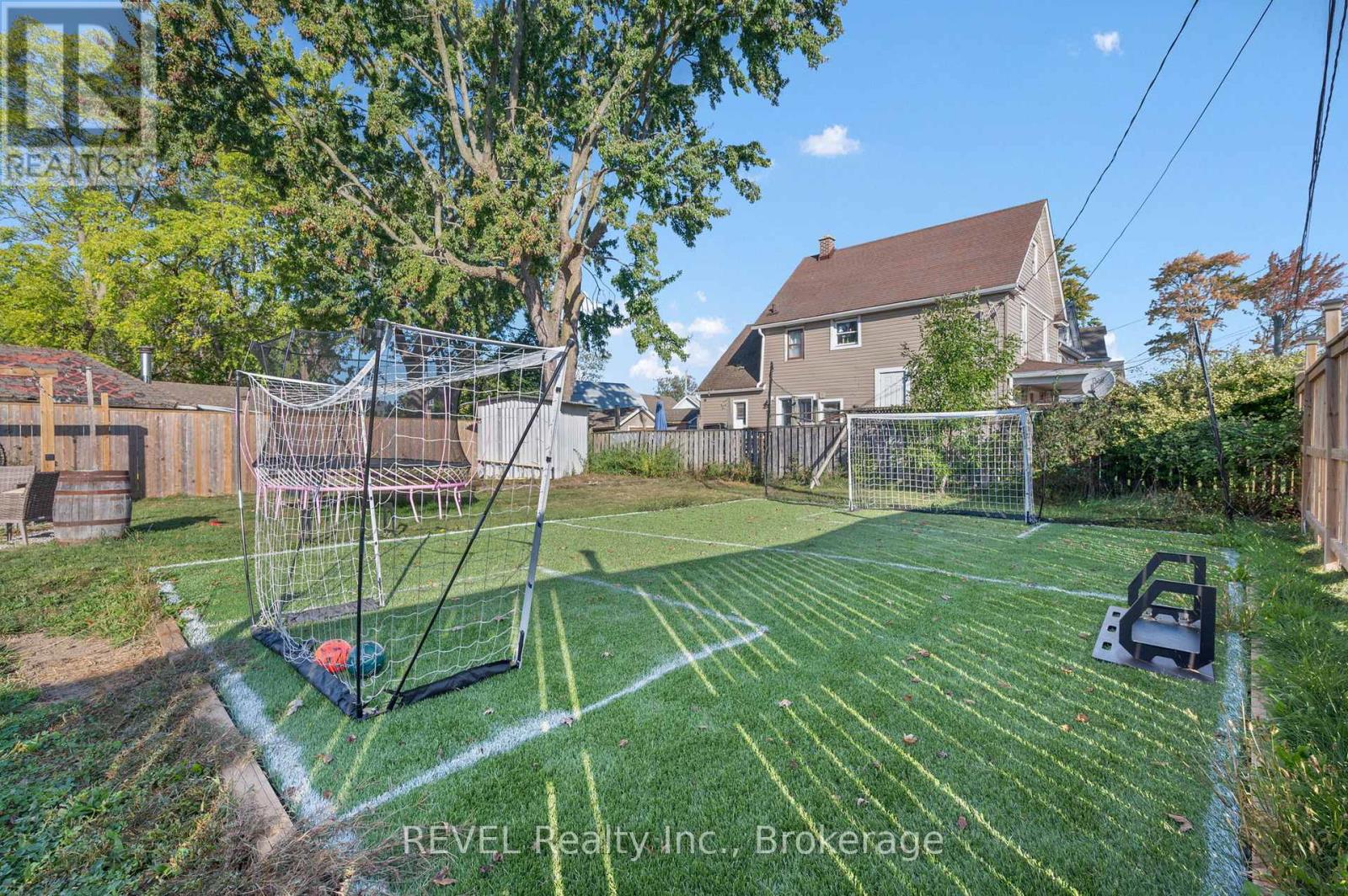 140 Dorothy Street, Welland, Ontario  L3B 3V9 - Photo 26 - X12453139