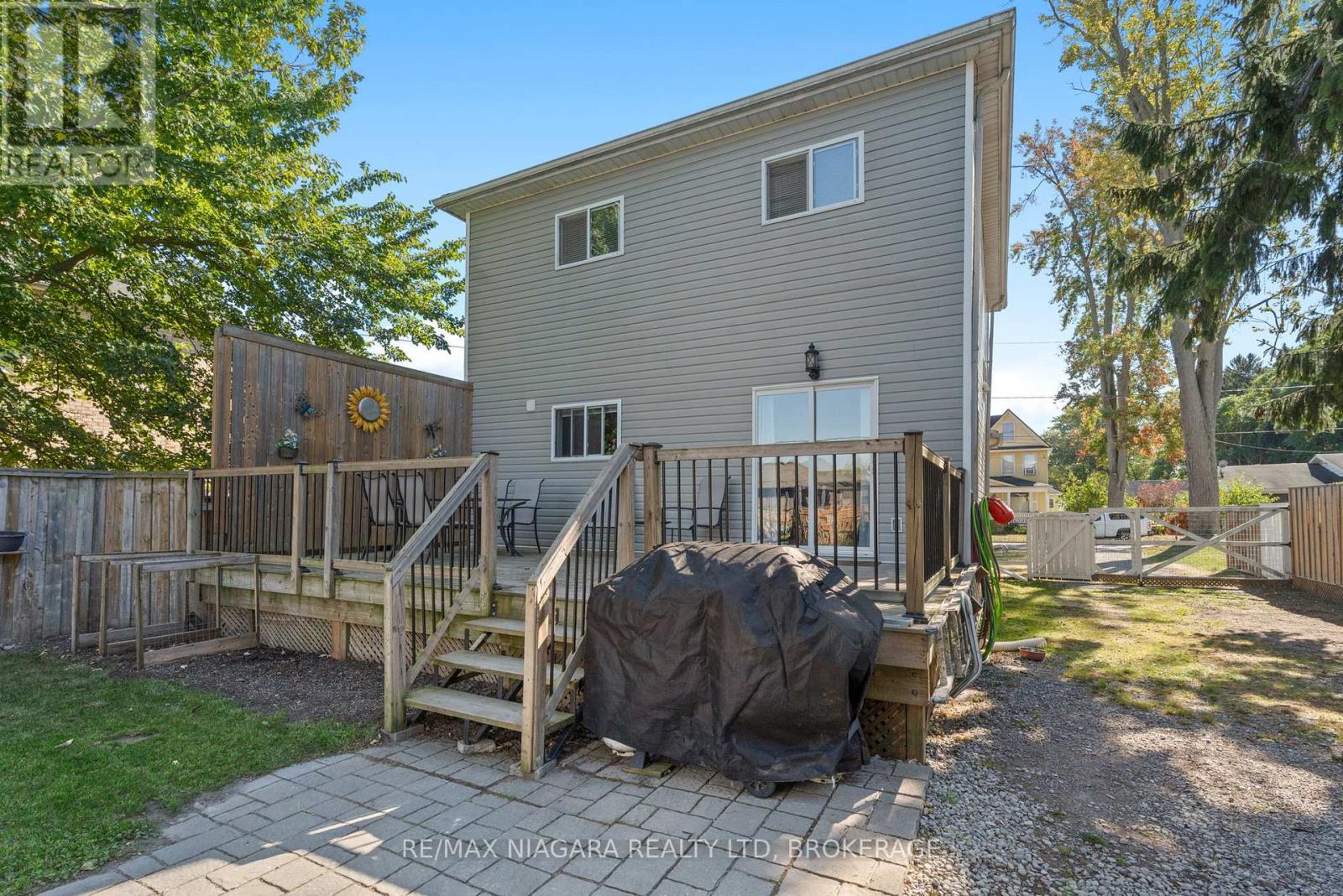 31 Murray Street, Fort Erie, Ontario  L2A 2A3 - Photo 21 - X12453430