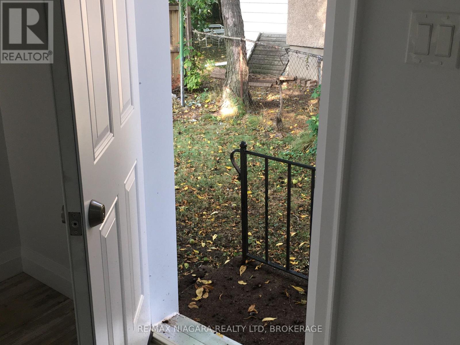 163 Welland Avenue, St. Catharines, Ontario  L2R 2N9 - Photo 27 - X12455533