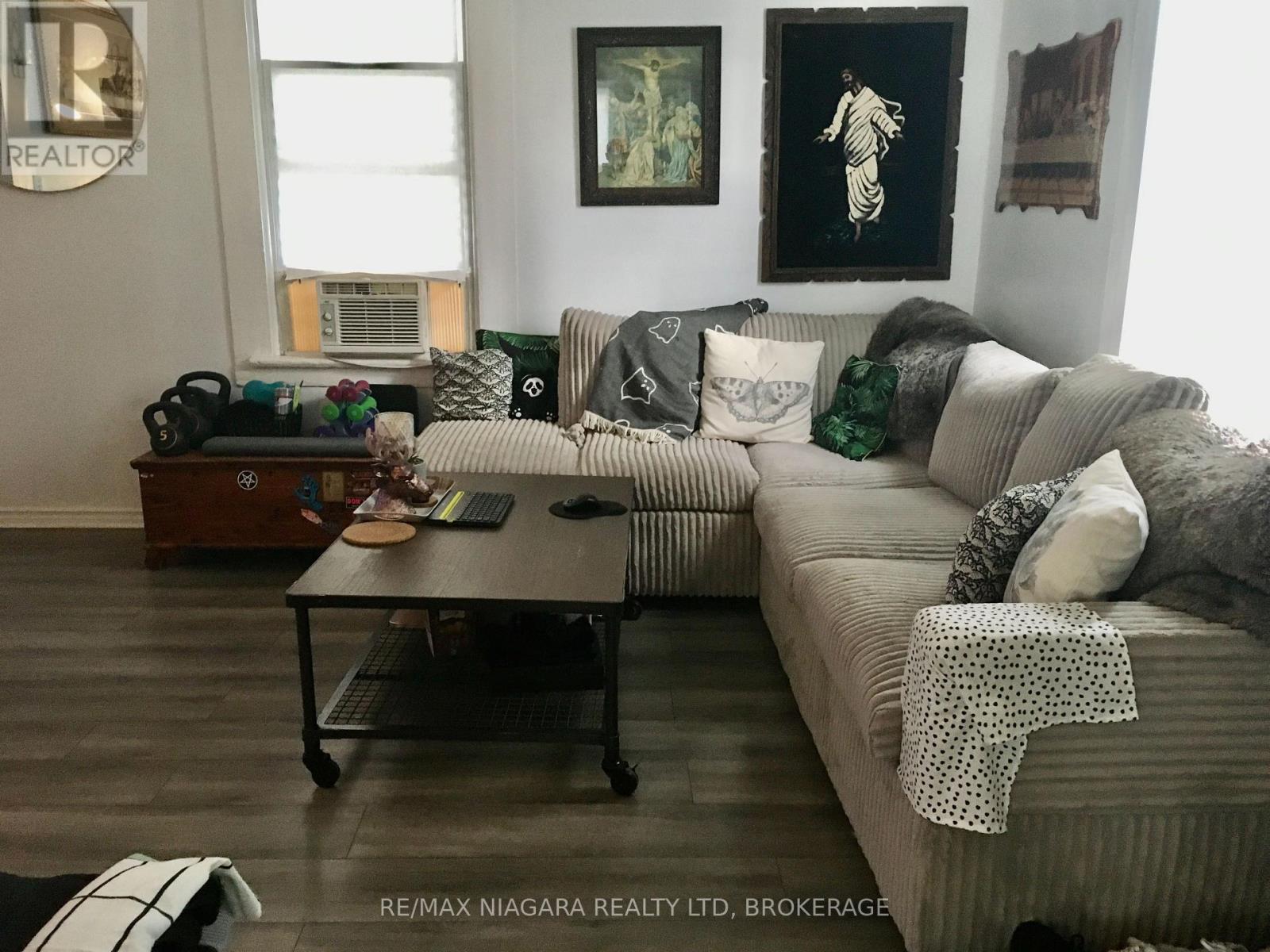 163 Welland Avenue, St. Catharines, Ontario  L2R 2N9 - Photo 37 - X12455533