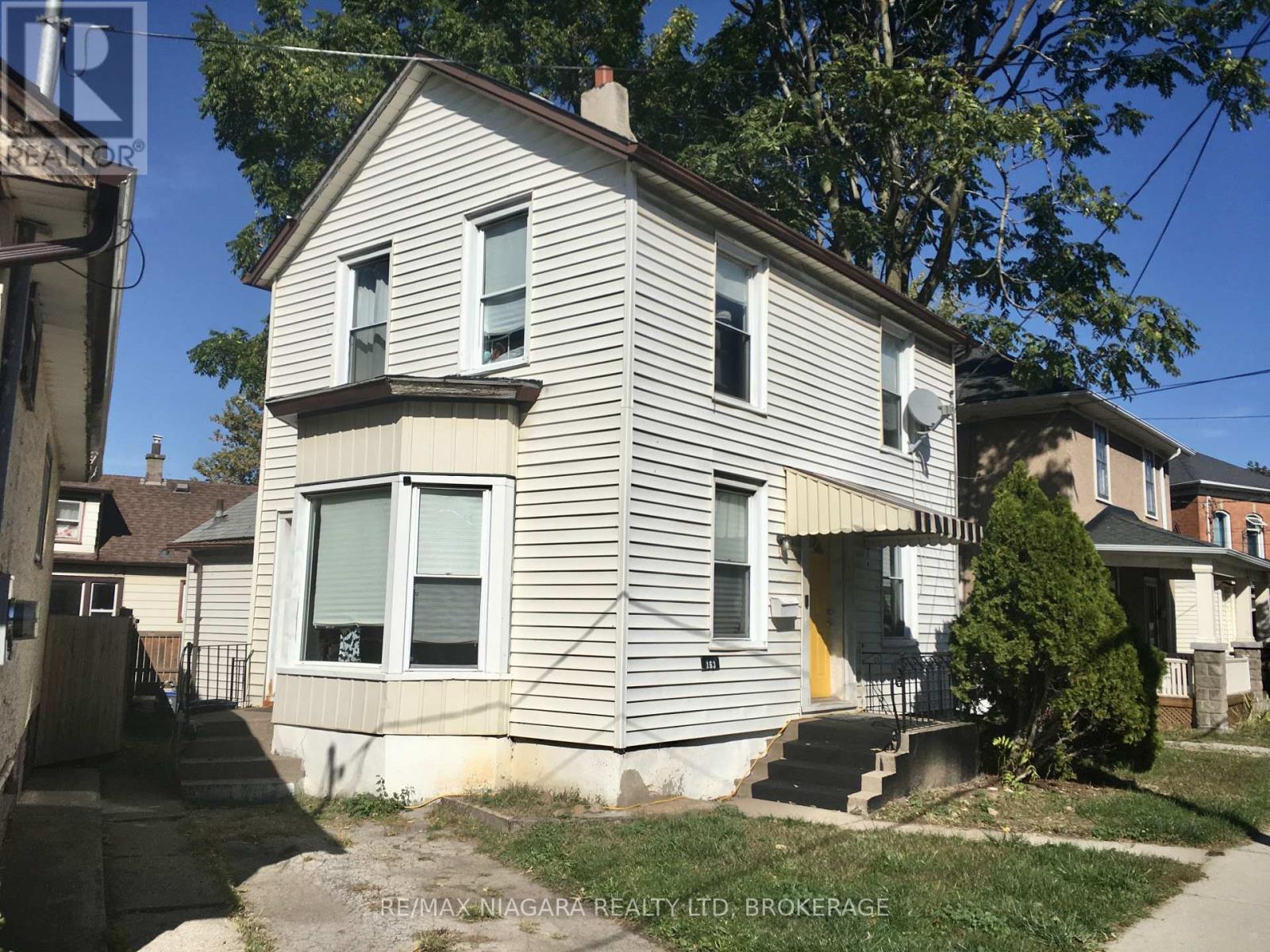 163 Welland Avenue, St. Catharines, Ontario  L2R 2N9 - Photo 4 - X12455533