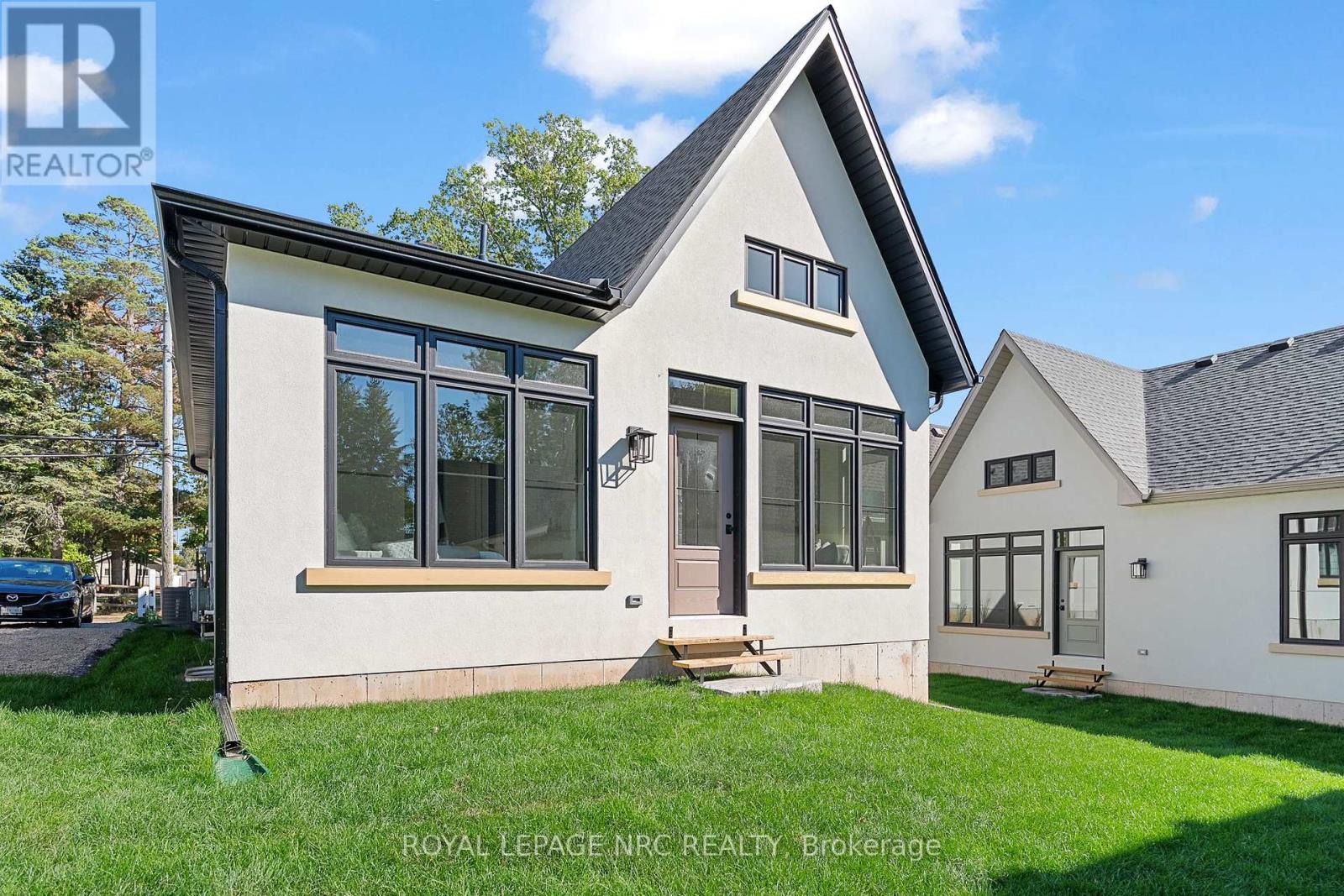 281 Elmwood Avenue, Fort Erie, Ontario  L0S 1B0 - Photo 34 - X12455695