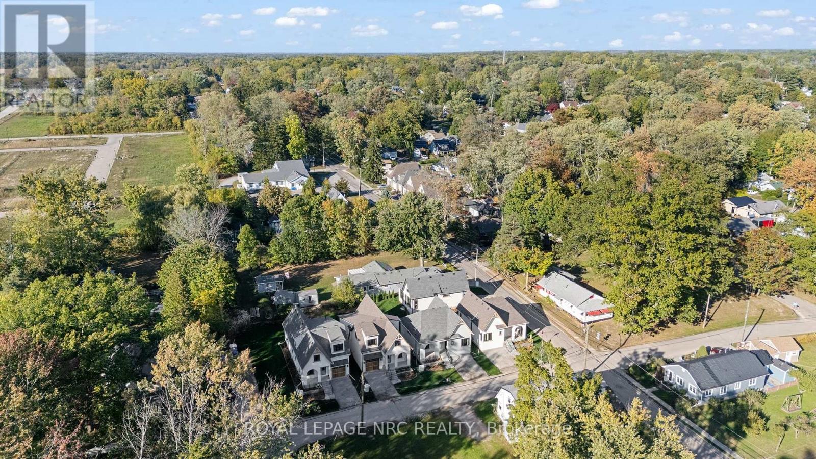 281 Elmwood Avenue, Fort Erie, Ontario  L0S 1B0 - Photo 39 - X12455695