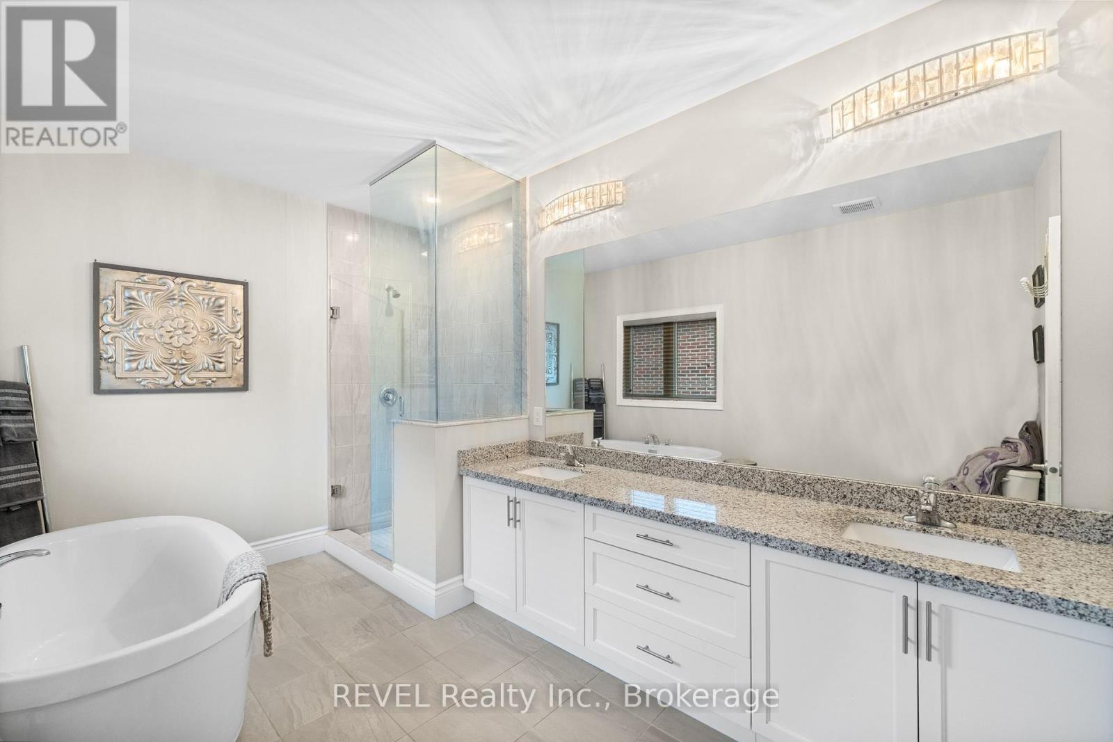 46 Philmori Boulevard, Pelham, Ontario  L0S 1E5 - Photo 27 - X12455754