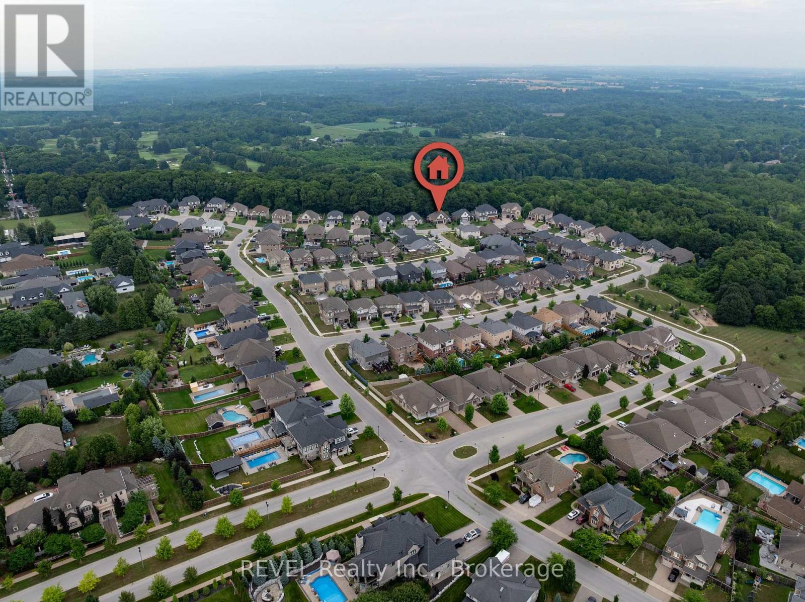 46 Philmori Boulevard, Pelham, Ontario  L0S 1E5 - Photo 3 - X12455754