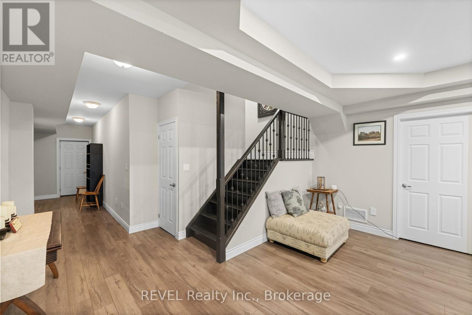 46 Philmori Boulevard, Pelham, Ontario  L0S 1E5 - Photo 35 - X12455754