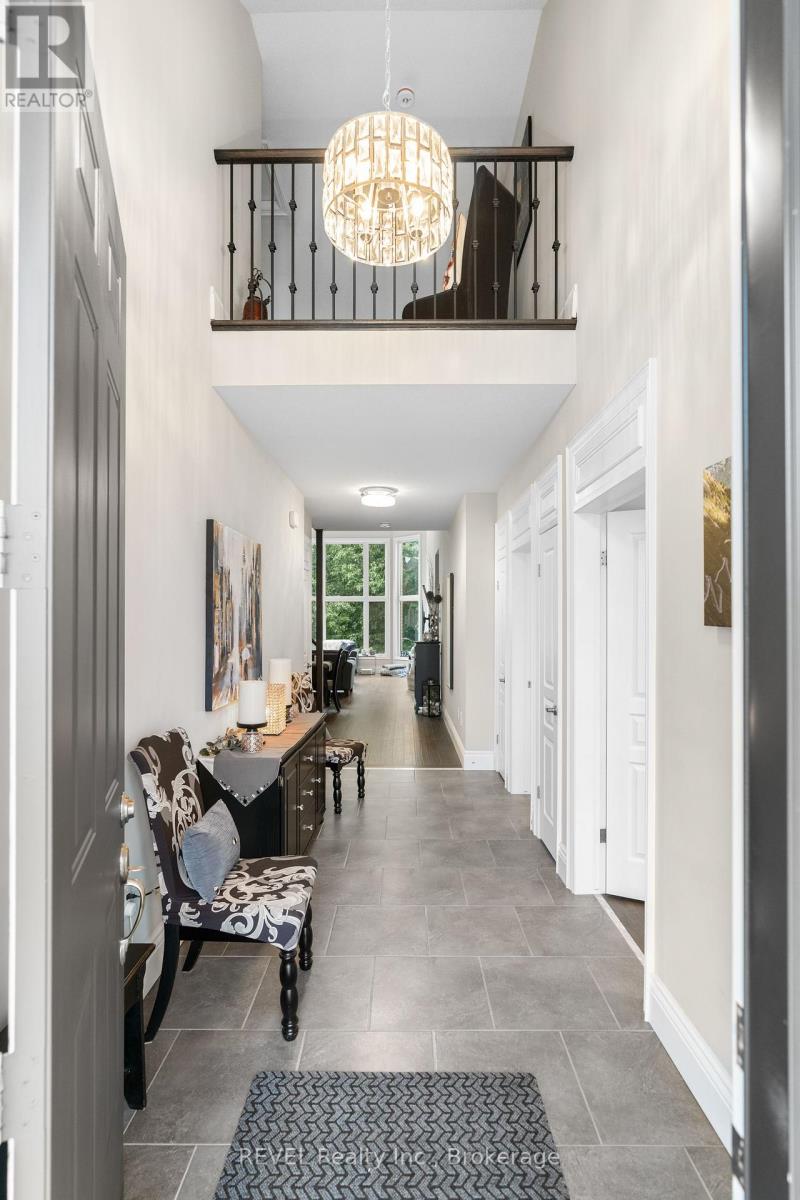 46 Philmori Boulevard, Pelham, Ontario  L0S 1E5 - Photo 6 - X12455754