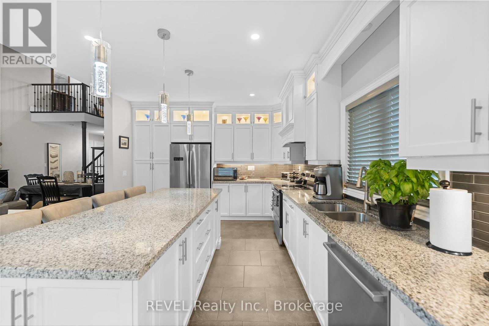 46 Philmori Boulevard, Pelham, Ontario  L0S 1E5 - Photo 7 - X12455754