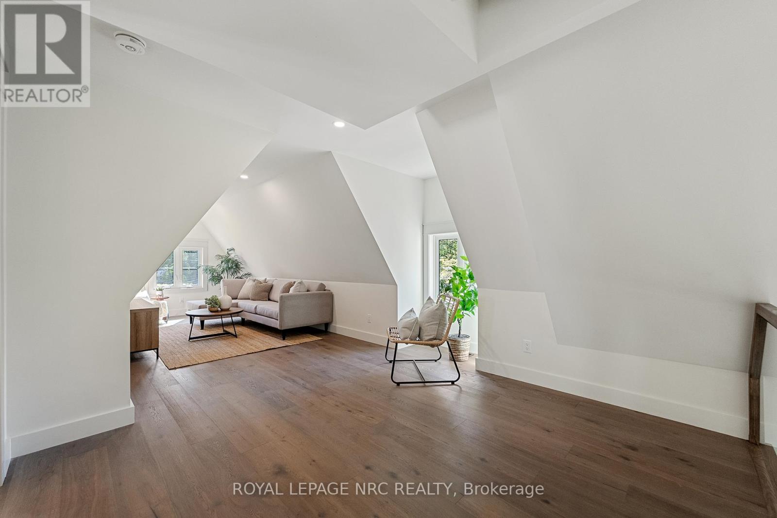 4062 Glenspring Road, Fort Erie, Ontario  L0S 1B0 - Photo 26 - X12456133