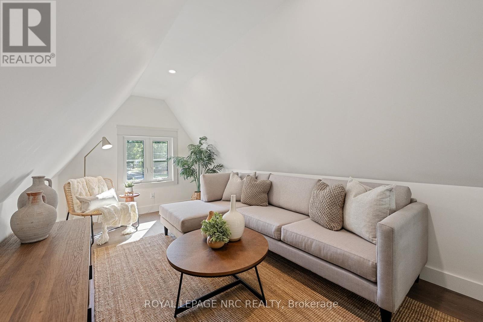 4062 Glenspring Road, Fort Erie, Ontario  L0S 1B0 - Photo 28 - X12456133