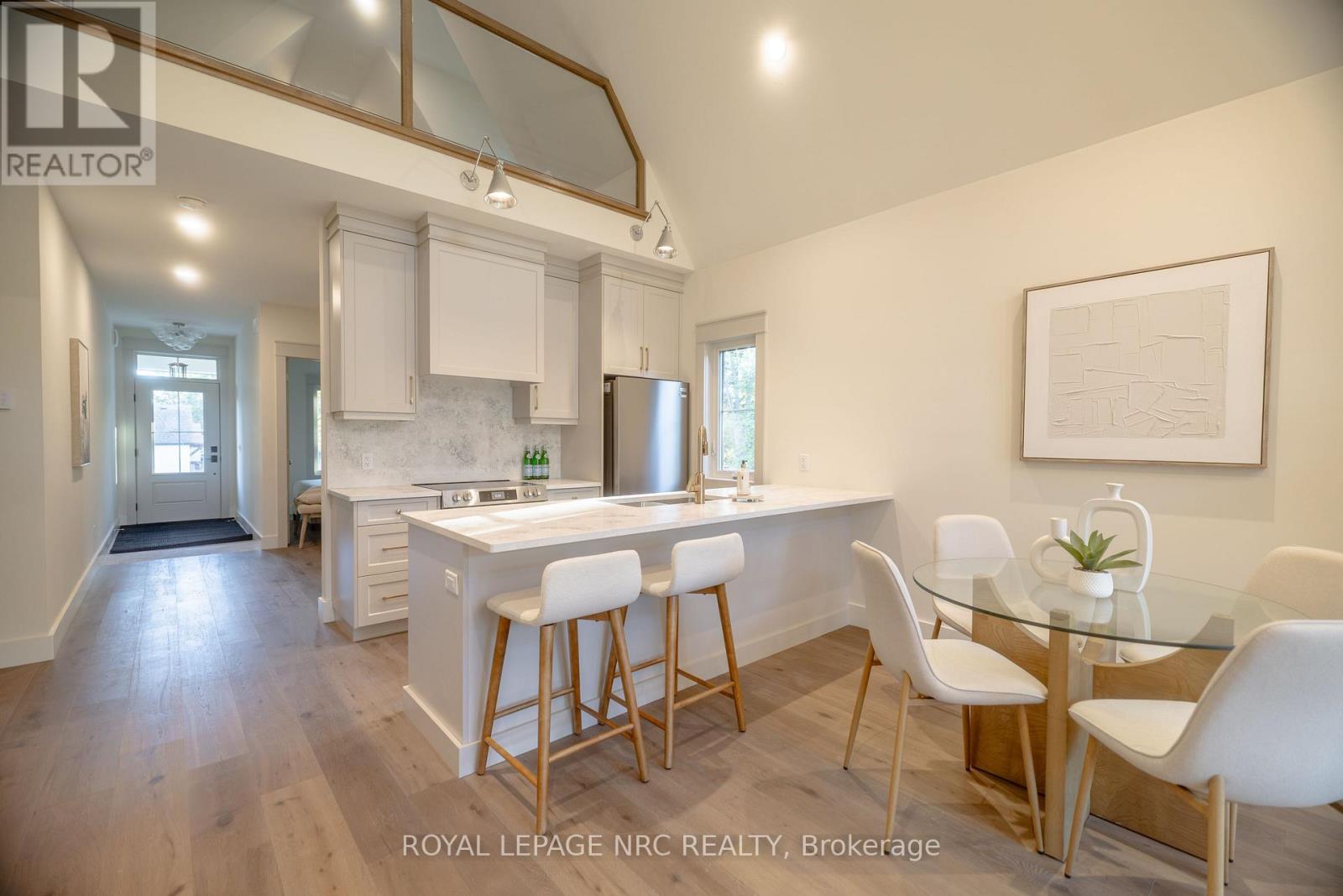 4062 Glenspring Road, Fort Erie, Ontario  L0S 1B0 - Photo 5 - X12456133