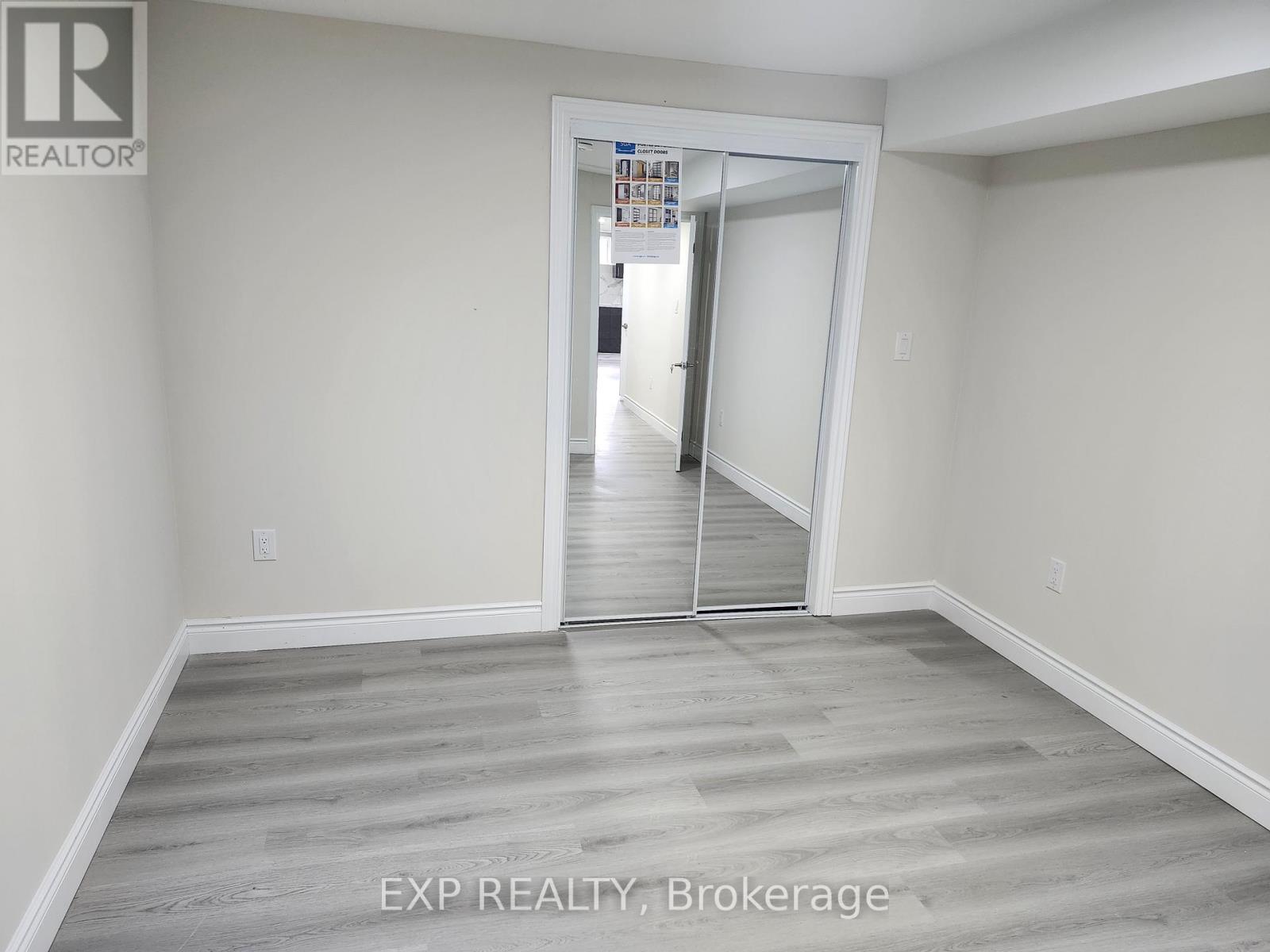 182 Esther Crescent, Thorold, Ontario  L3B 0G9 - Photo 13 - X12456364