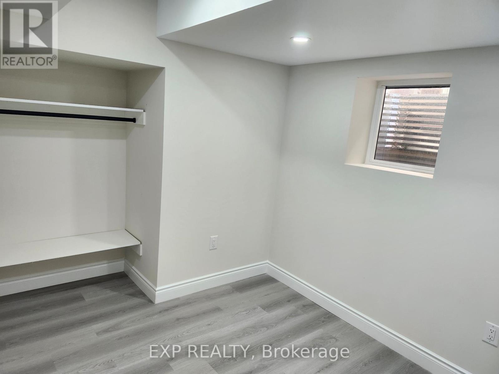 182 Esther Crescent, Thorold, Ontario  L3B 0G9 - Photo 9 - X12456364