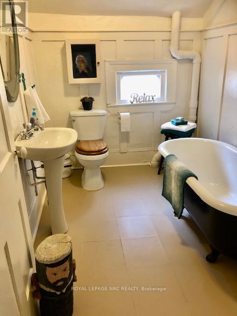 62 West Street, Port Colborne, Ontario  L3K 4C8 - Photo 14 - X12456519