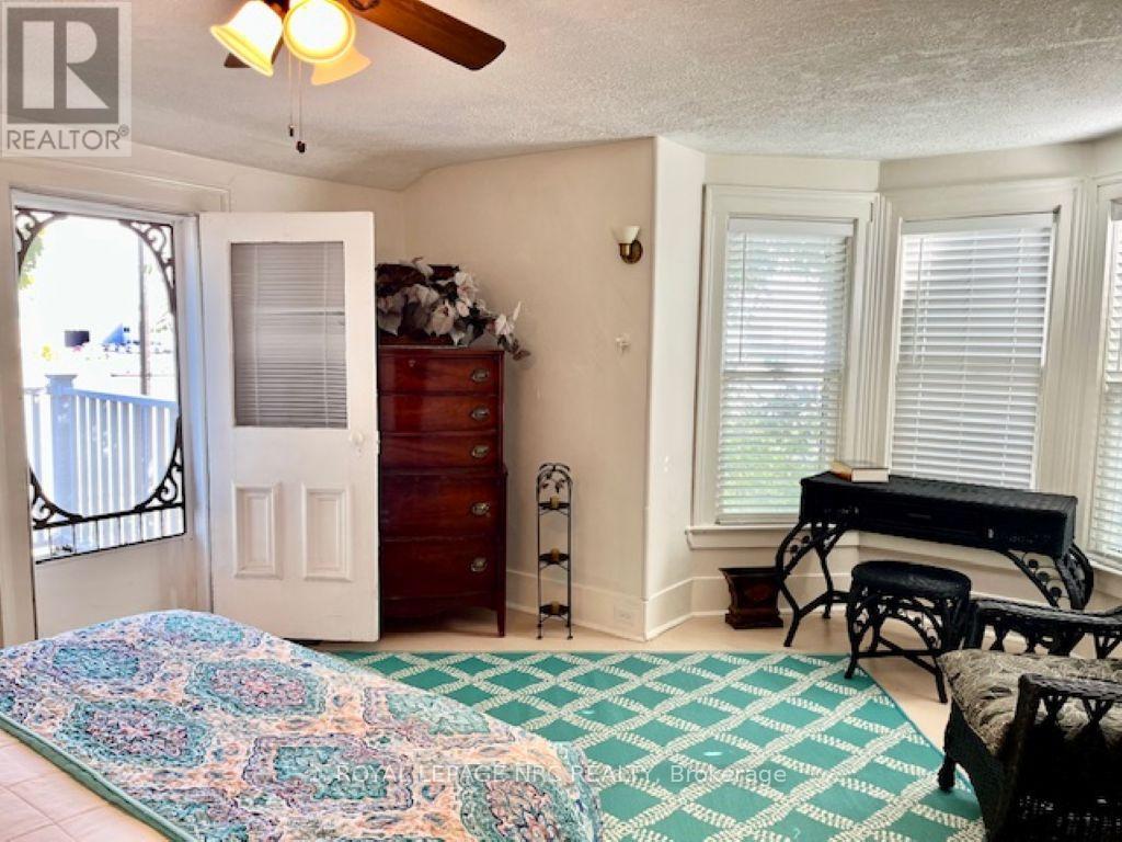 62 West Street, Port Colborne, Ontario  L3K 4C8 - Photo 7 - X12456519