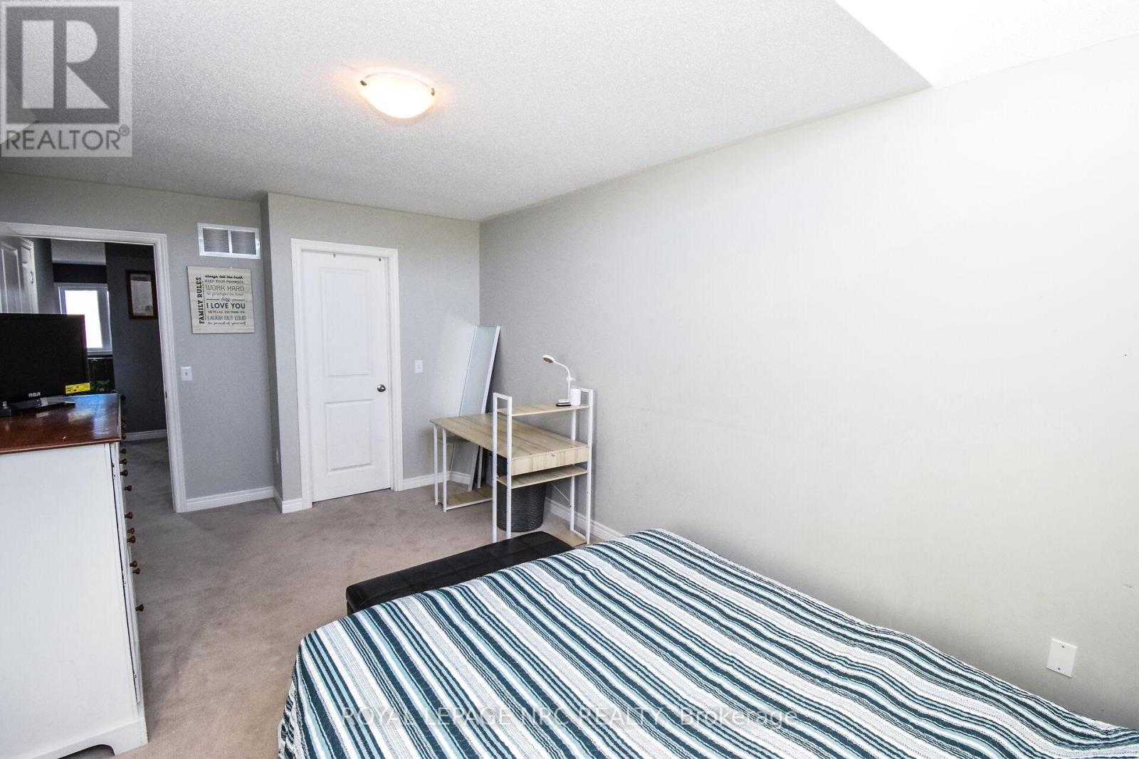 4343 Chemonda Street, Niagara Falls, Ontario  L2G 0E0 - Photo 29 - X12457102