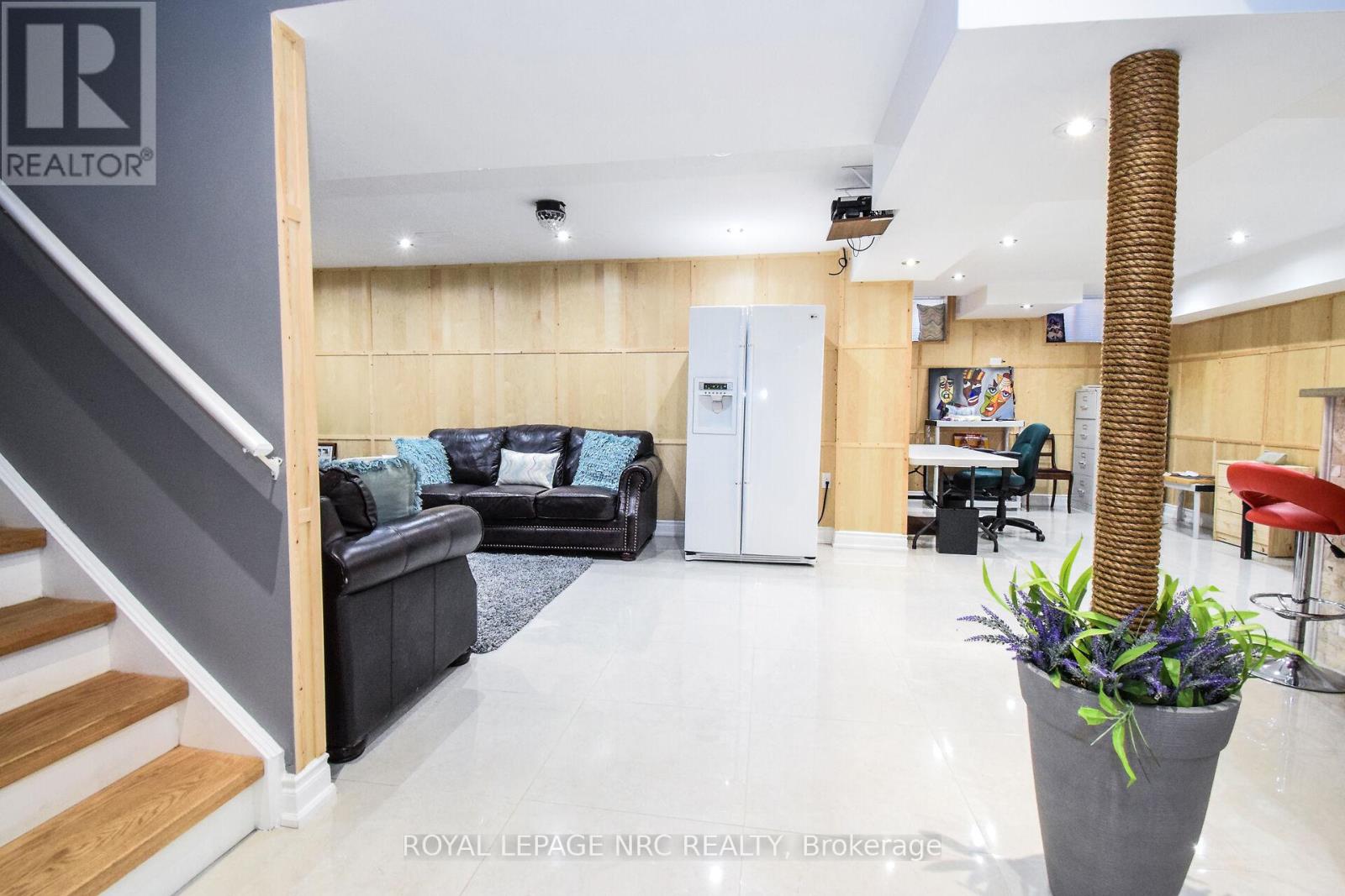 4343 Chemonda Street, Niagara Falls, Ontario  L2G 0E0 - Photo 32 - X12457102