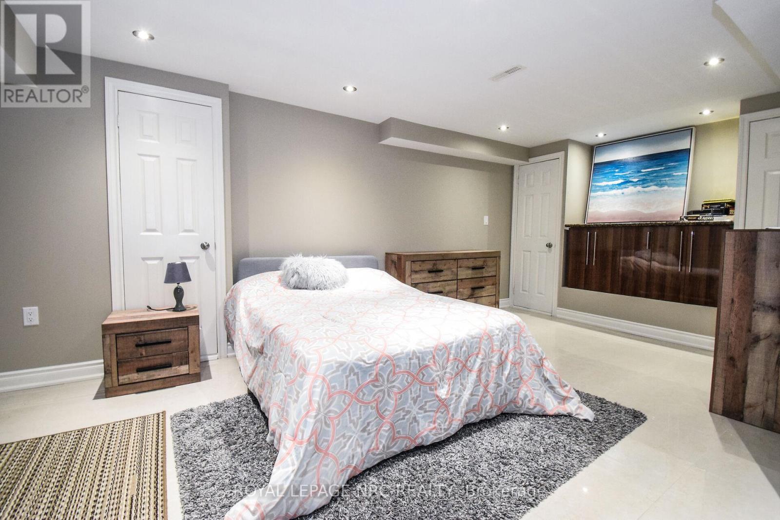 4343 Chemonda Street, Niagara Falls, Ontario  L2G 0E0 - Photo 39 - X12457102