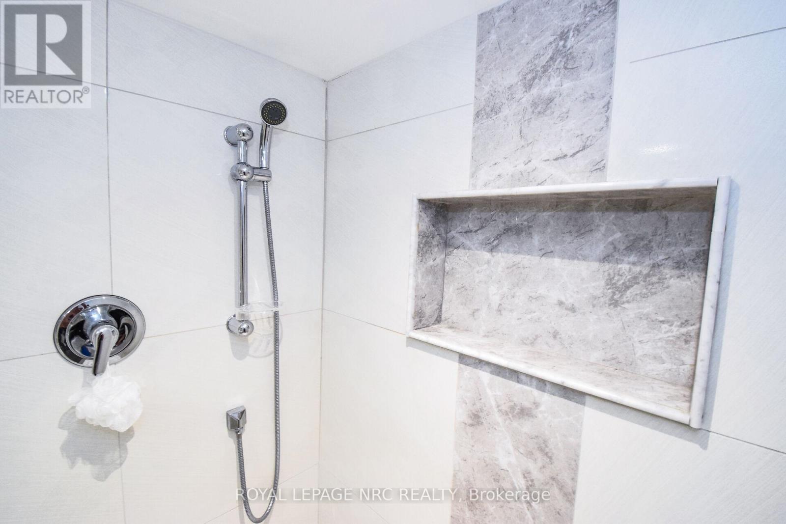 4343 Chemonda Street, Niagara Falls, Ontario  L2G 0E0 - Photo 40 - X12457102