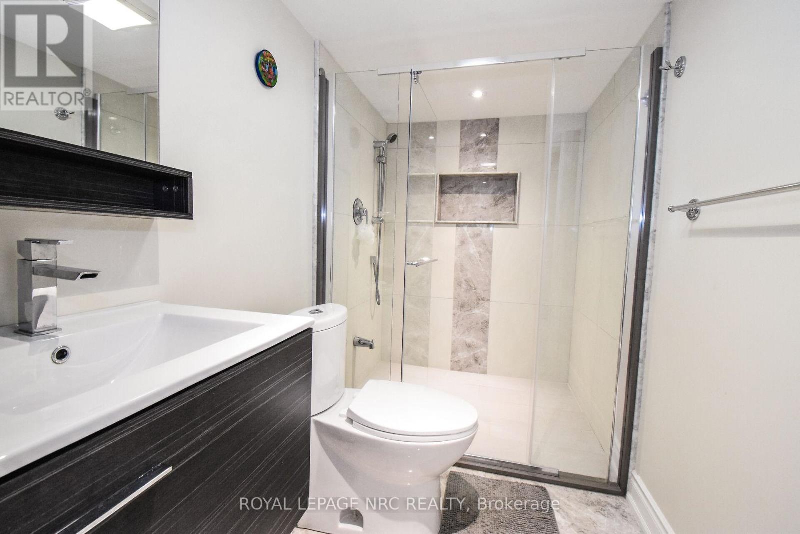 4343 Chemonda Street, Niagara Falls, Ontario  L2G 0E0 - Photo 41 - X12457102