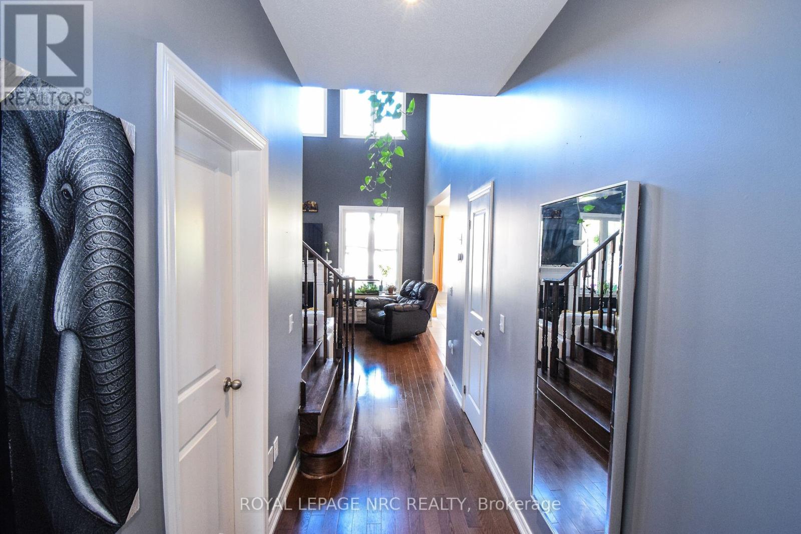 4343 Chemonda Street, Niagara Falls, Ontario  L2G 0E0 - Photo 6 - X12457102