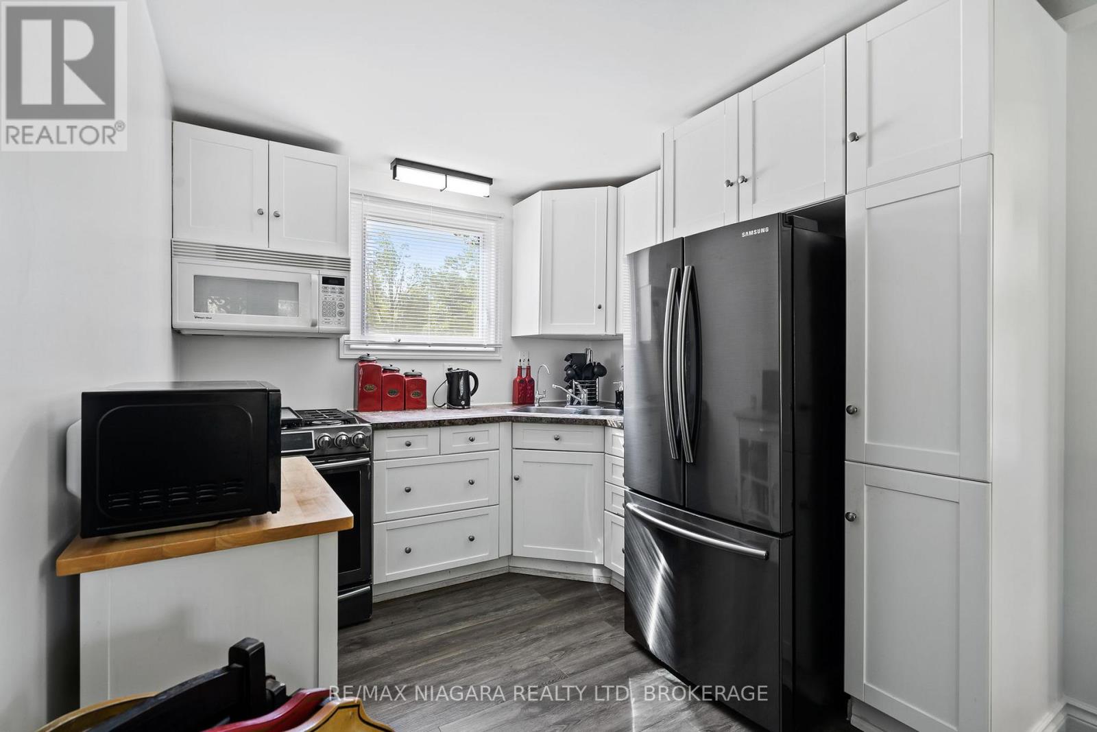 2837 Firelane 4, Port Colborne, Ontario  L3K 5V3 - Photo 14 - X12457407