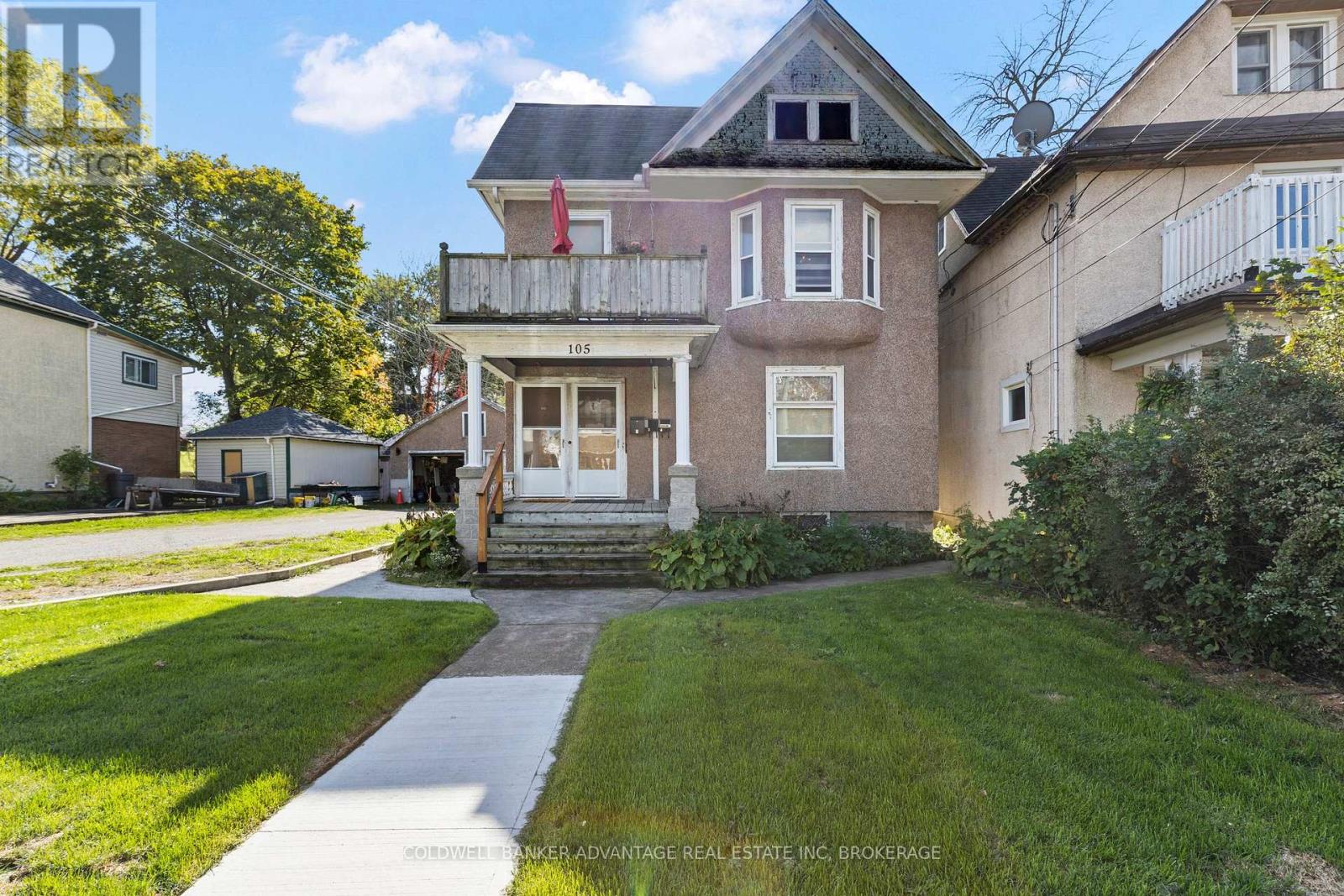 105 Maple Avenue, Welland, Ontario  L3C 5G2 - Photo 2 - X12457609