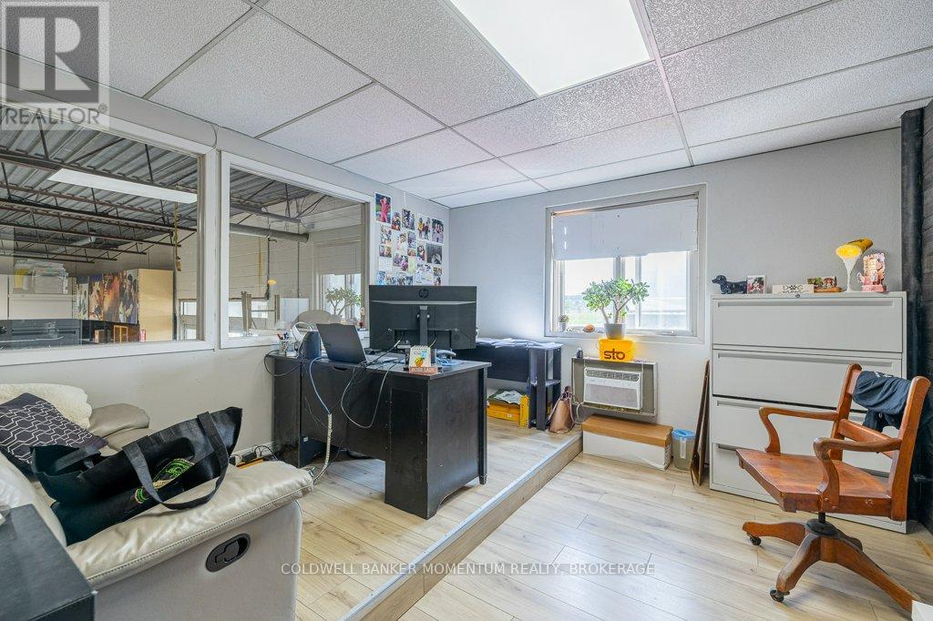 95 Ormond Street S, Thorold, Ontario  L2V 3G2 - Photo 25 - X12457771