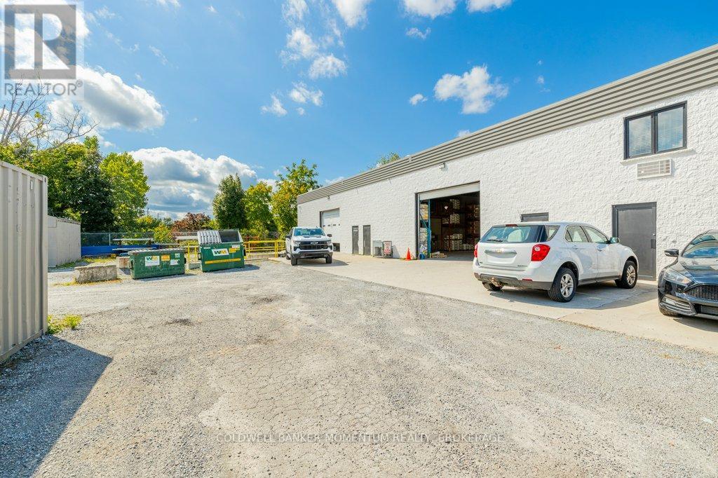 95 Ormond Street S, Thorold, Ontario  L2V 3G2 - Photo 35 - X12457771