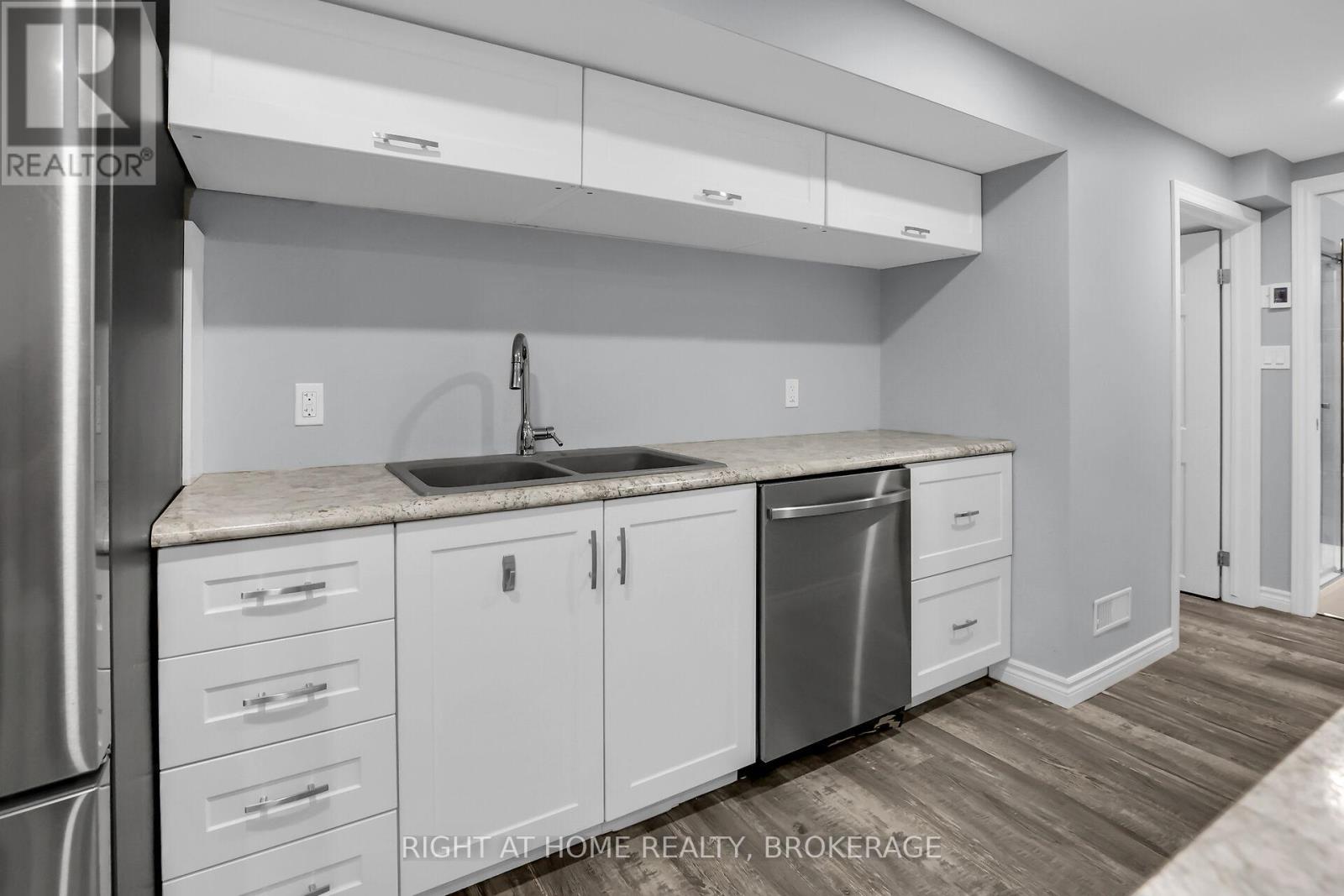 4432 Dennis Avenue, Lincoln, Ontario  L0R 1B5 - Photo 21 - X12458051