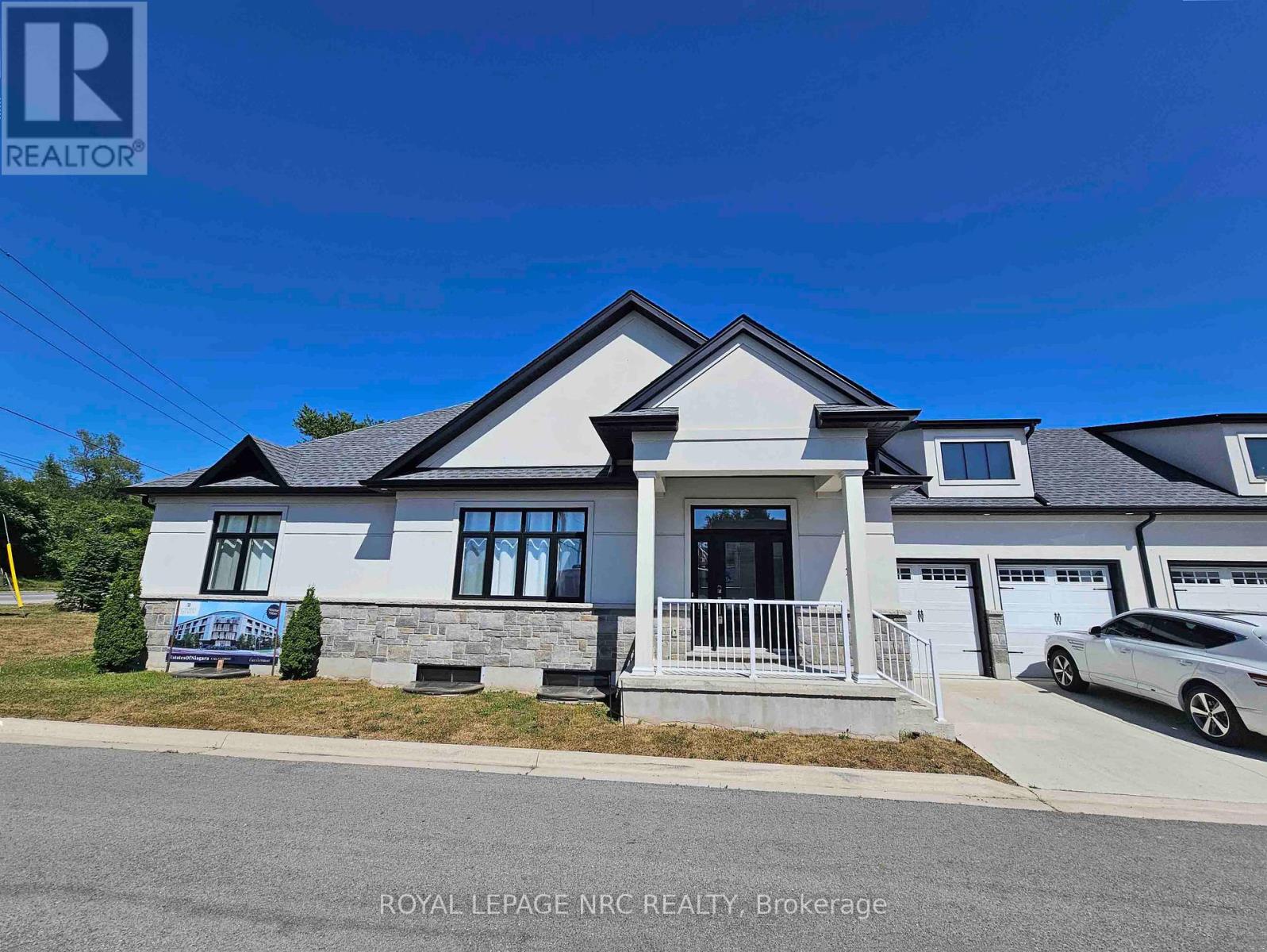 1 - 7472 Mountain Road, Niagara Falls, Ontario  L2J 0B8 - Photo 2 - X12459014