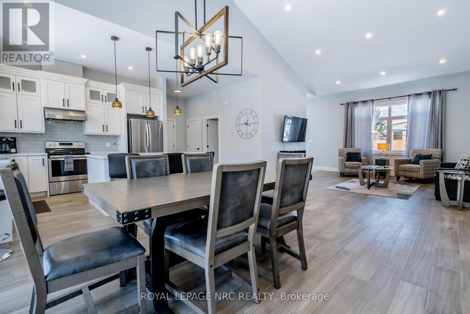 1 - 7472 Mountain Road, Niagara Falls, Ontario  L2J 0B8 - Photo 35 - X12459014