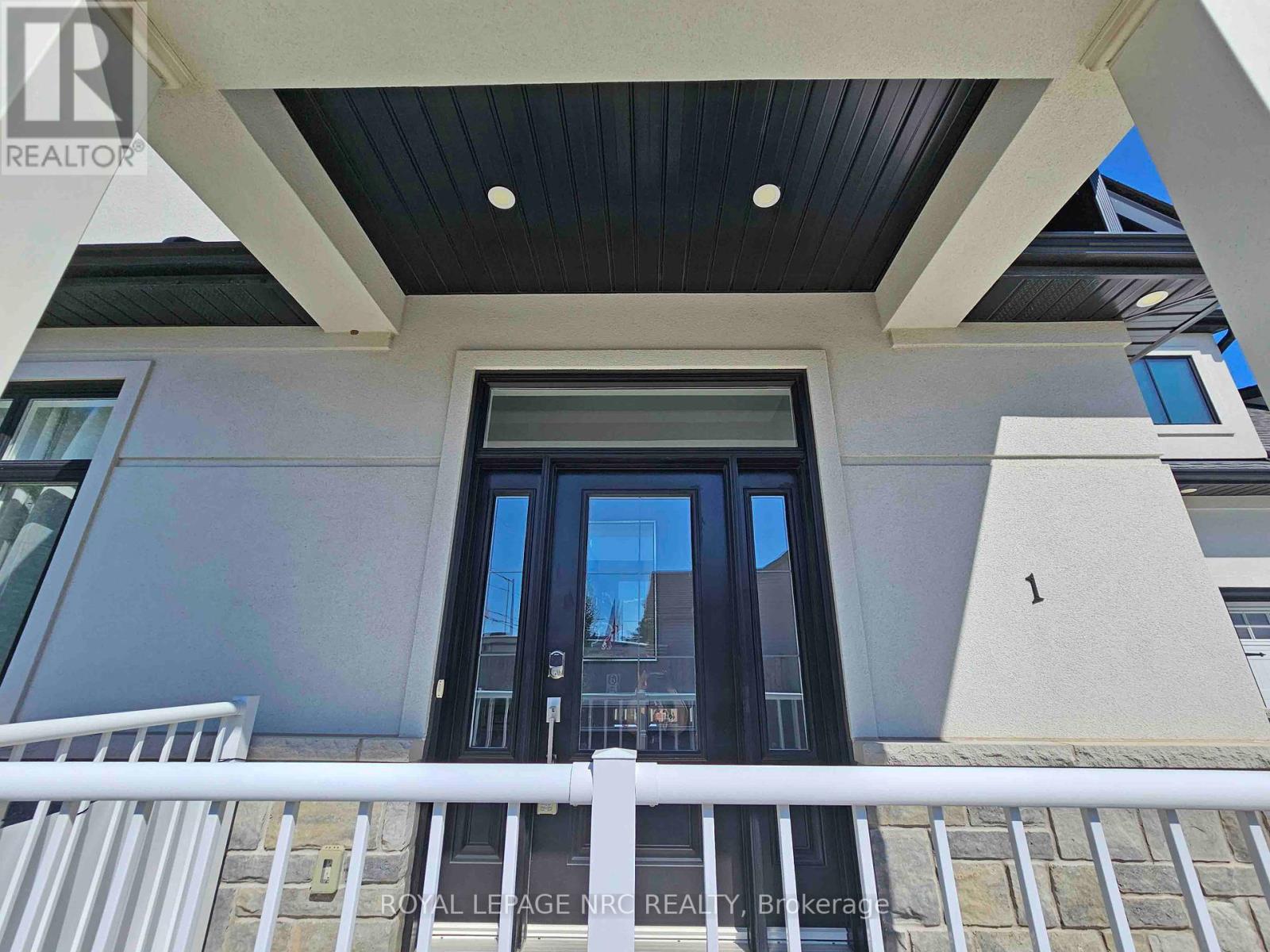 1 - 7472 Mountain Road, Niagara Falls, Ontario  L2J 0B8 - Photo 4 - X12459014