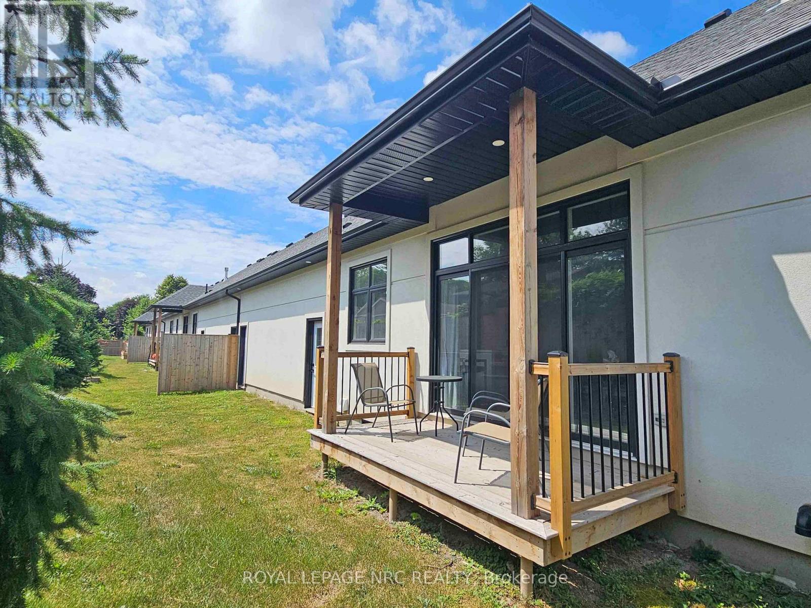 1 - 7472 Mountain Road, Niagara Falls, Ontario  L2J 0B8 - Photo 7 - X12459014