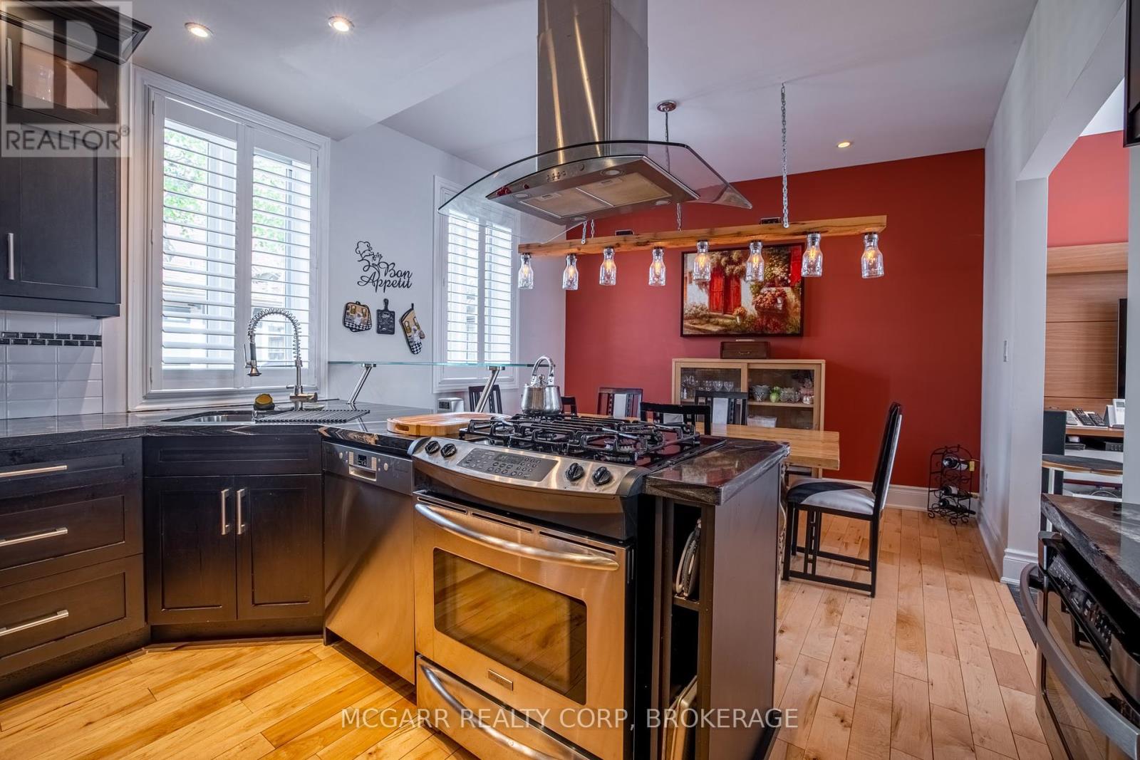 64 Yates Street, St. Catharines, Ontario  L2R 5R8 - Photo 18 - X12459875