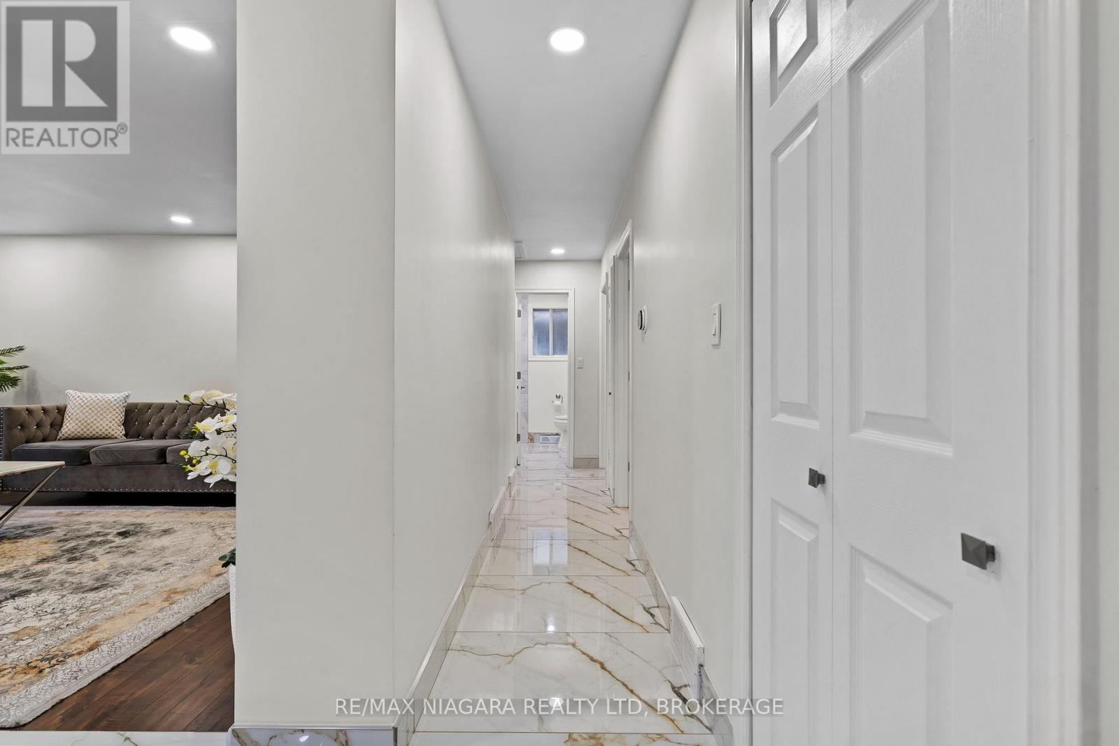 57 Woodrow Street, St. Catharines, Ontario  L2P 2A4 - Photo 15 - X12460892