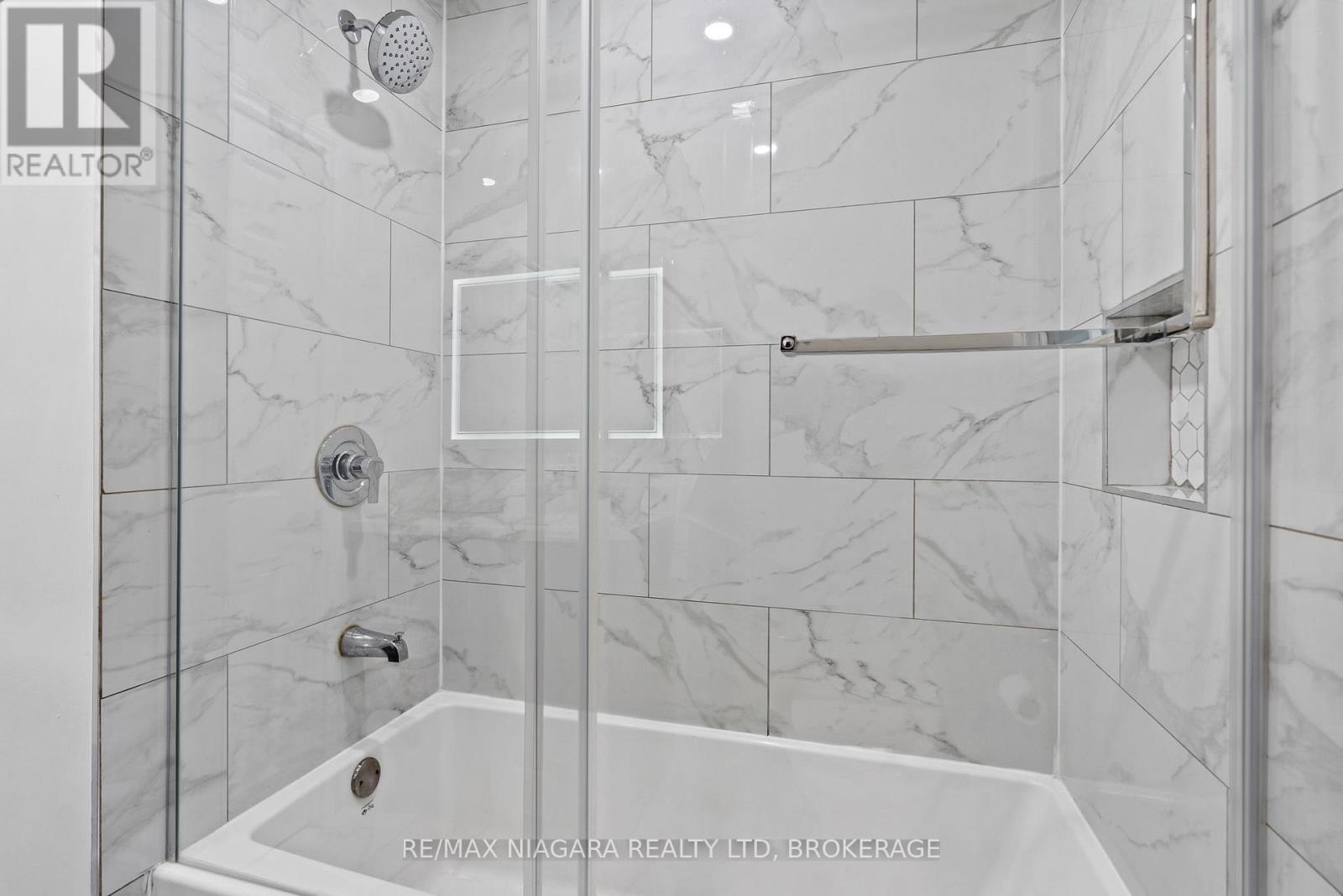 57 Woodrow Street, St. Catharines, Ontario  L2P 2A4 - Photo 19 - X12460892