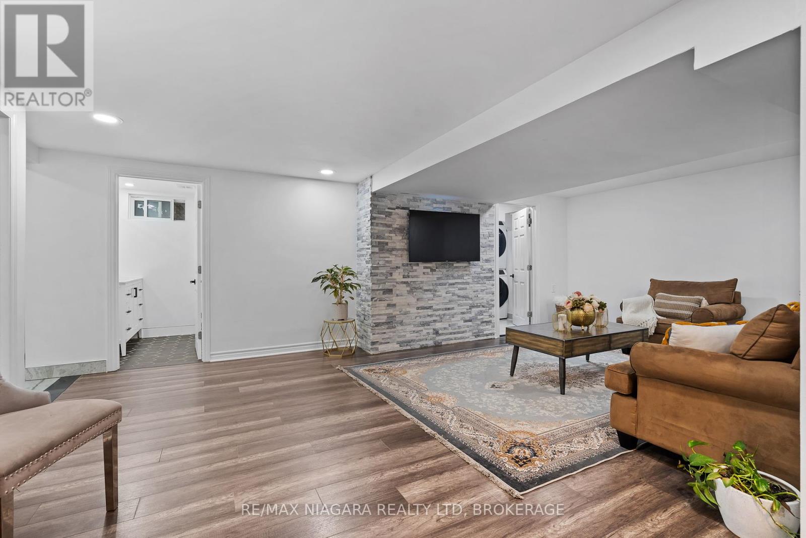 57 Woodrow Street, St. Catharines, Ontario  L2P 2A4 - Photo 23 - X12460892