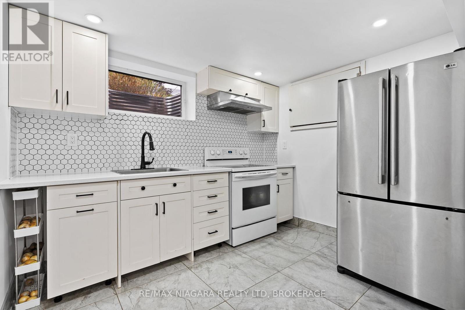 57 Woodrow Street, St. Catharines, Ontario  L2P 2A4 - Photo 30 - X12460892