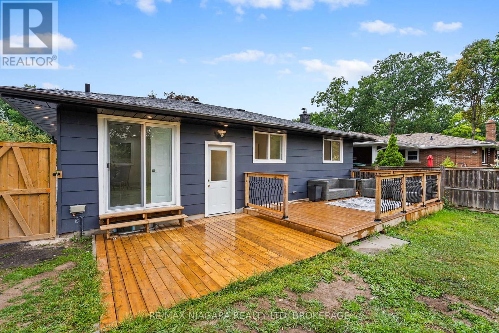 57 Woodrow Street, St. Catharines, Ontario  L2P 2A4 - Photo 35 - X12460892