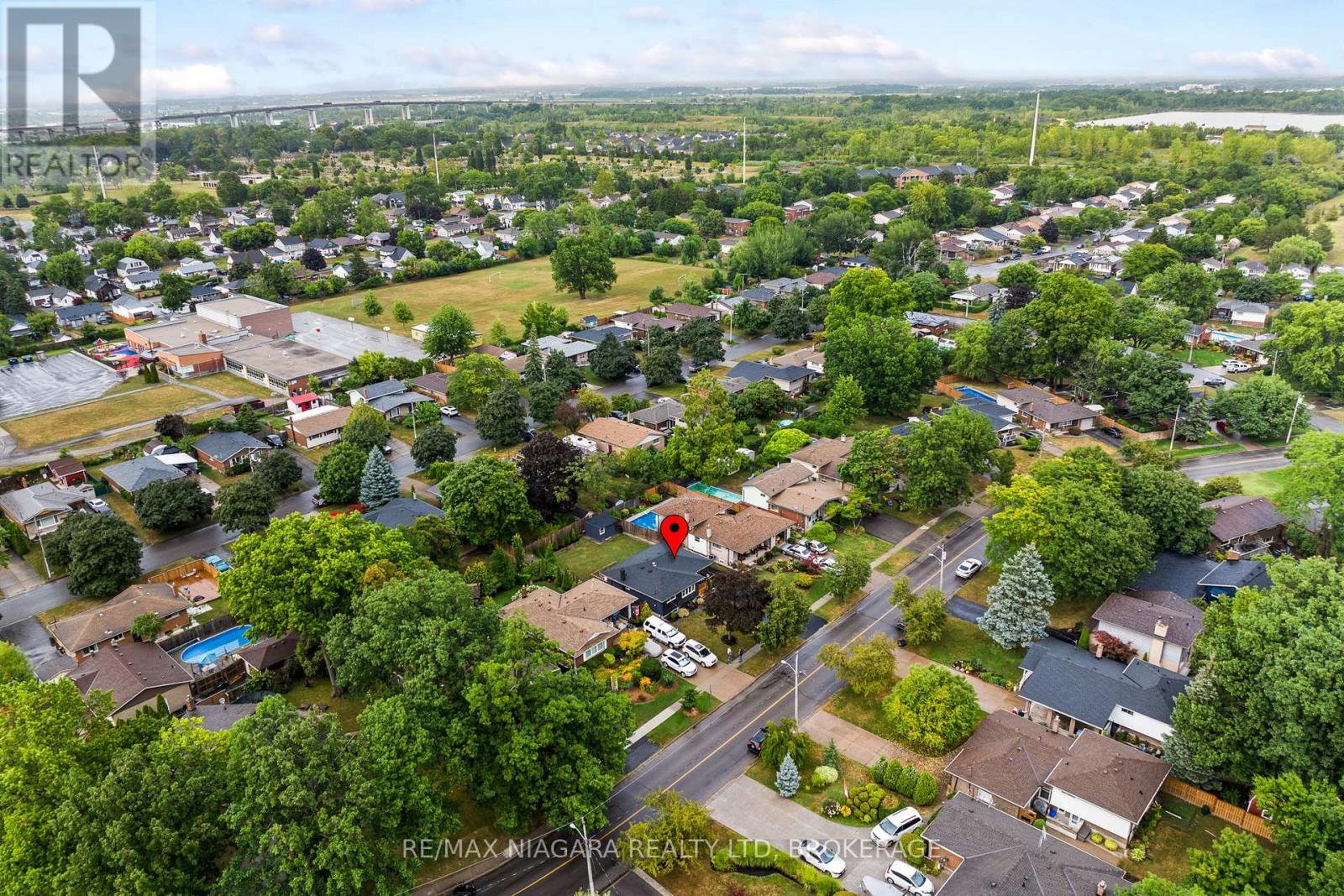 57 Woodrow Street, St. Catharines, Ontario  L2P 2A4 - Photo 43 - X12460892