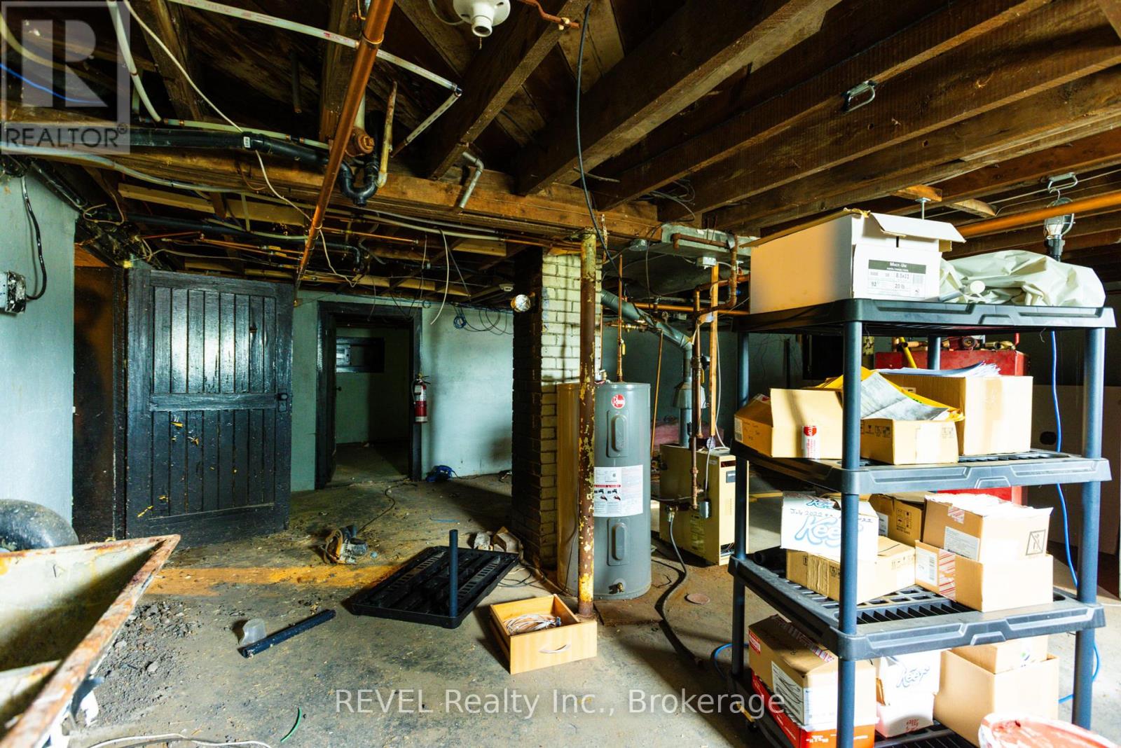 8568 Lundys Lane, Niagara Falls, Ontario  L2H 1H4 - Photo 18 - X12461086