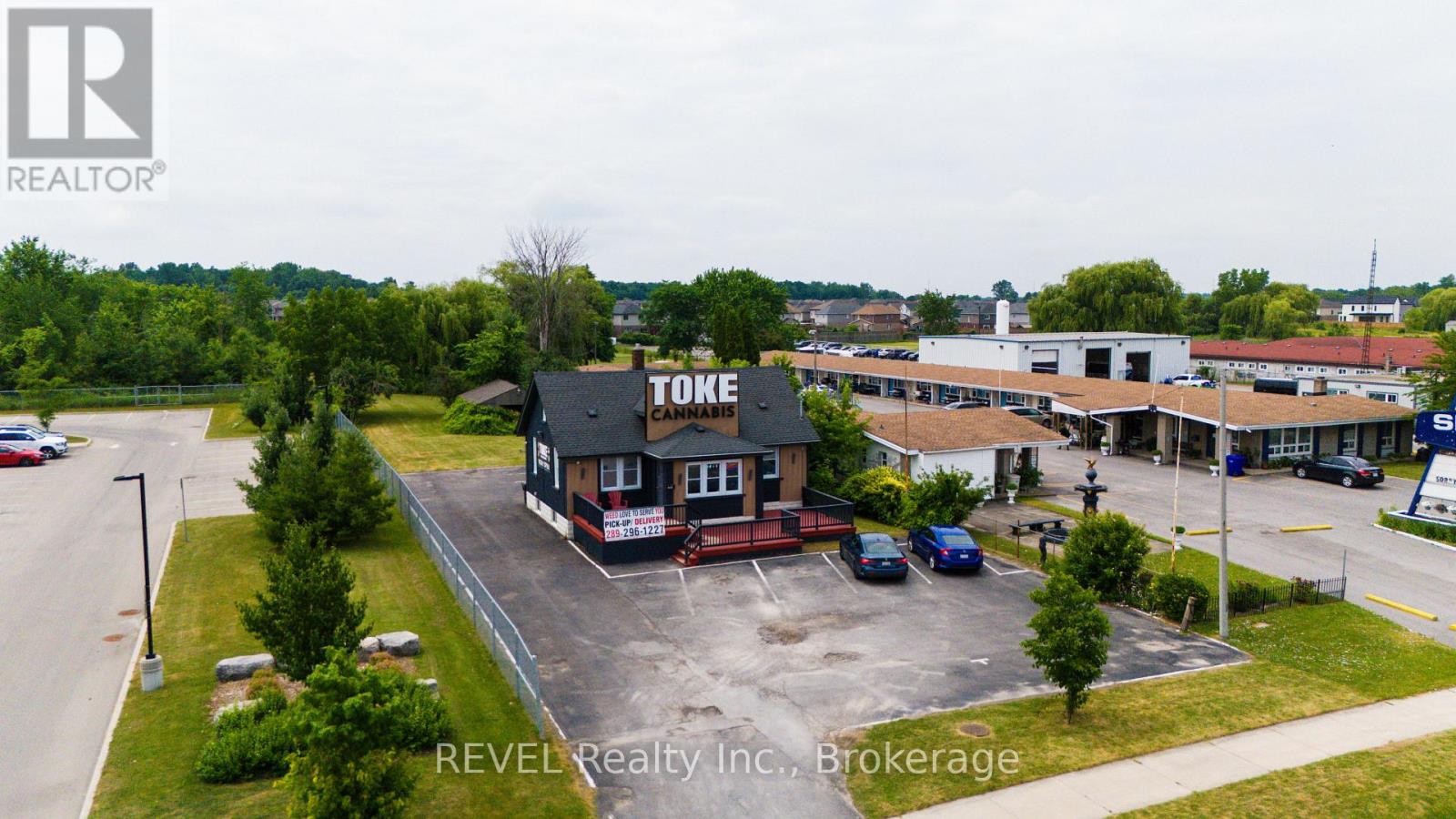 8568 Lundys Lane, Niagara Falls, Ontario  L2H 1H4 - Photo 21 - X12461086