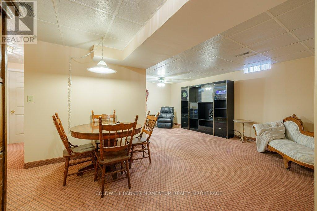 43 Silvercrest Court, Thorold, Ontario  L2V 5B4 - Photo 34 - X12461140