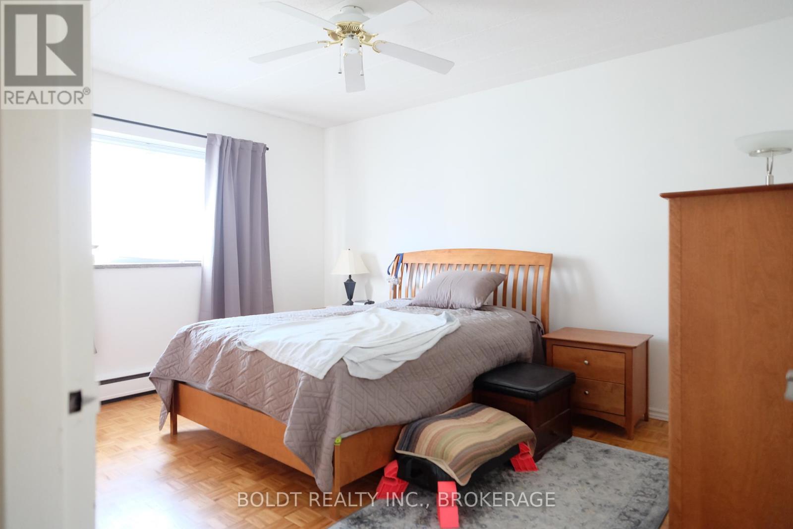 201 - 14 Norris Place, St. Catharines, Ontario  L2R 2W8 - Photo 16 - X12461173