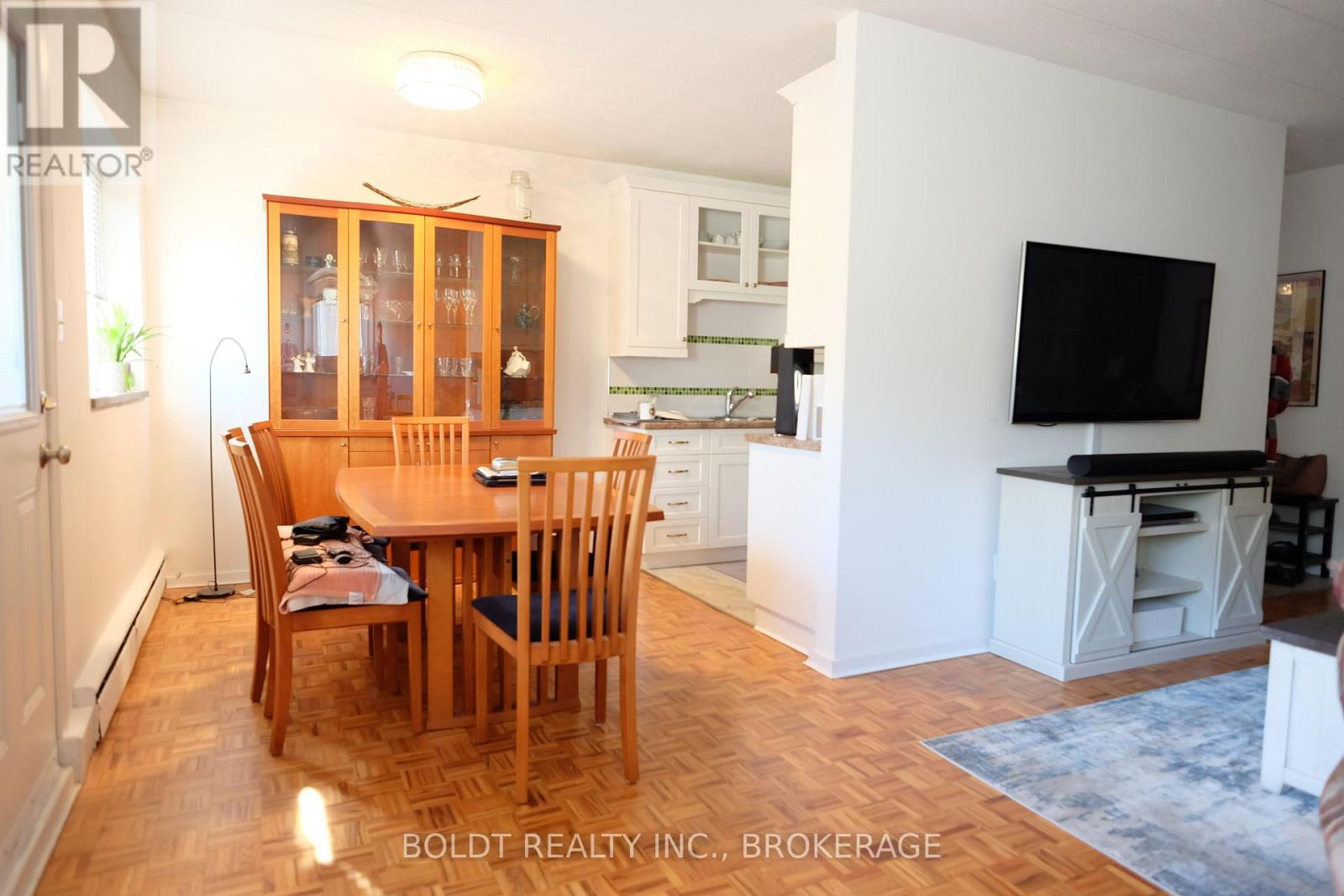 201 - 14 Norris Place, St. Catharines, Ontario  L2R 2W8 - Photo 9 - X12461173